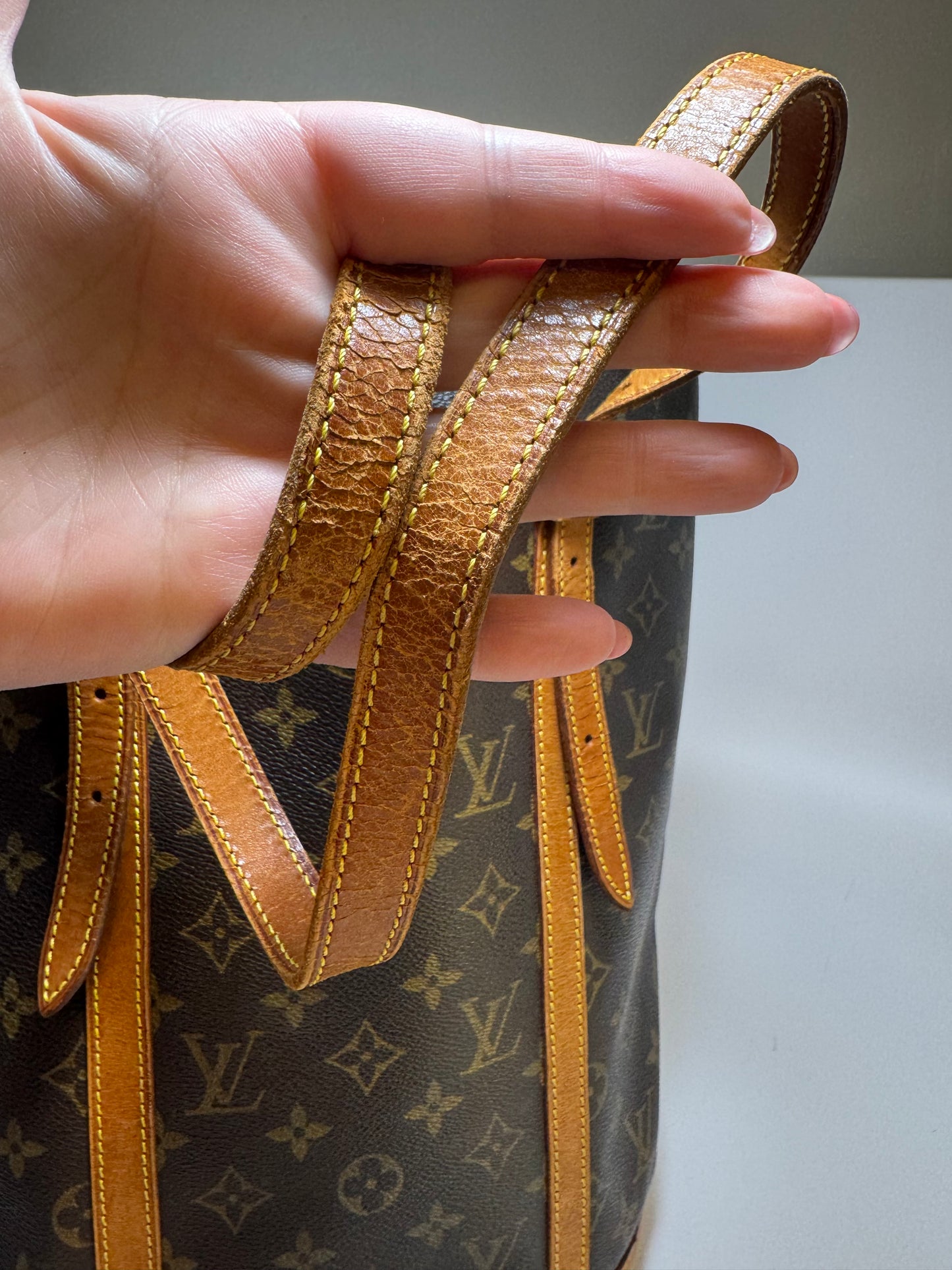 Louis Vuitton Bucket GM Monogram Tote Bag – Made in France