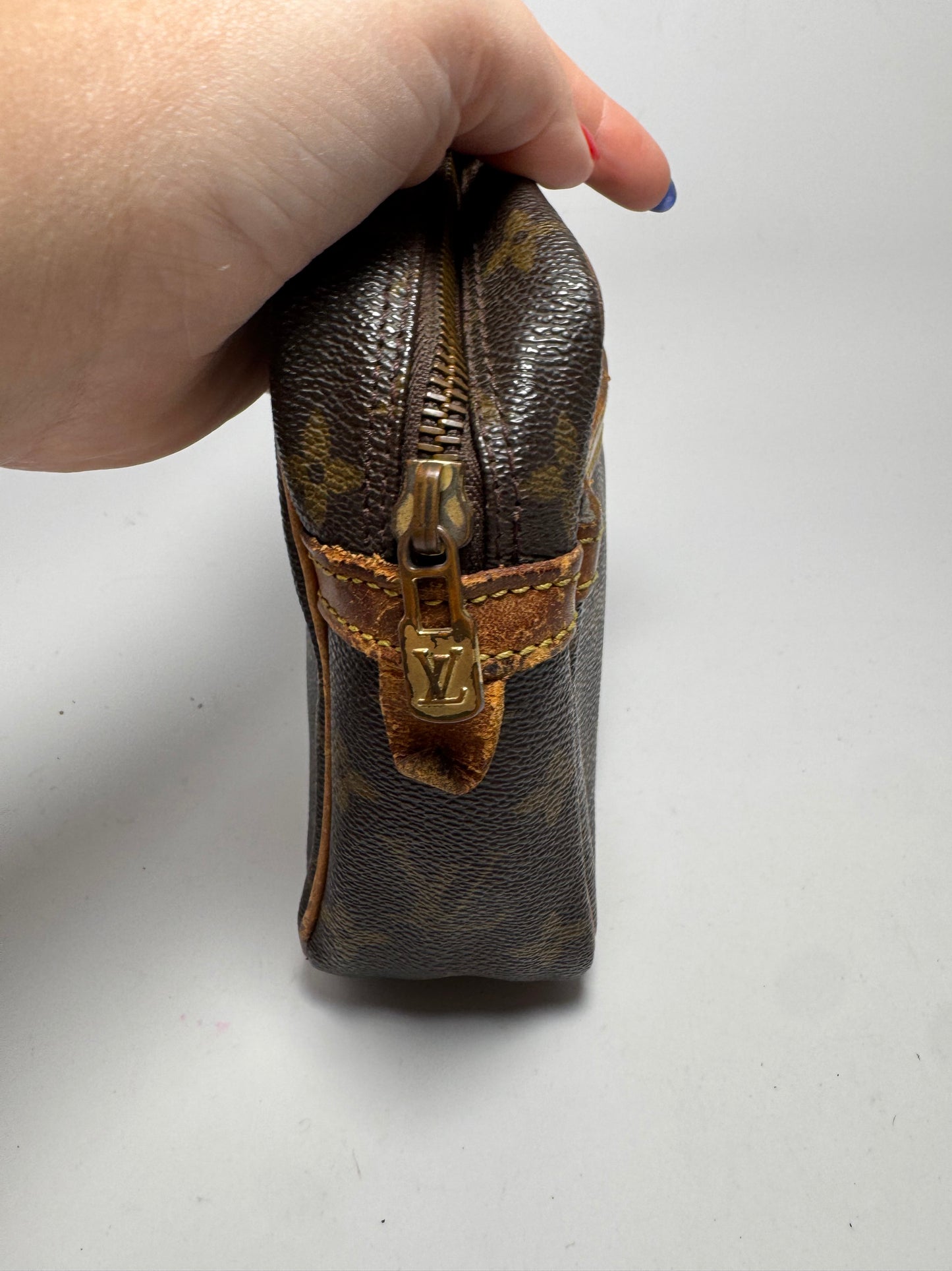 Louis Vuitton Compiegne 23 Clutch/Toiletry Pouch Made in 1991 in France