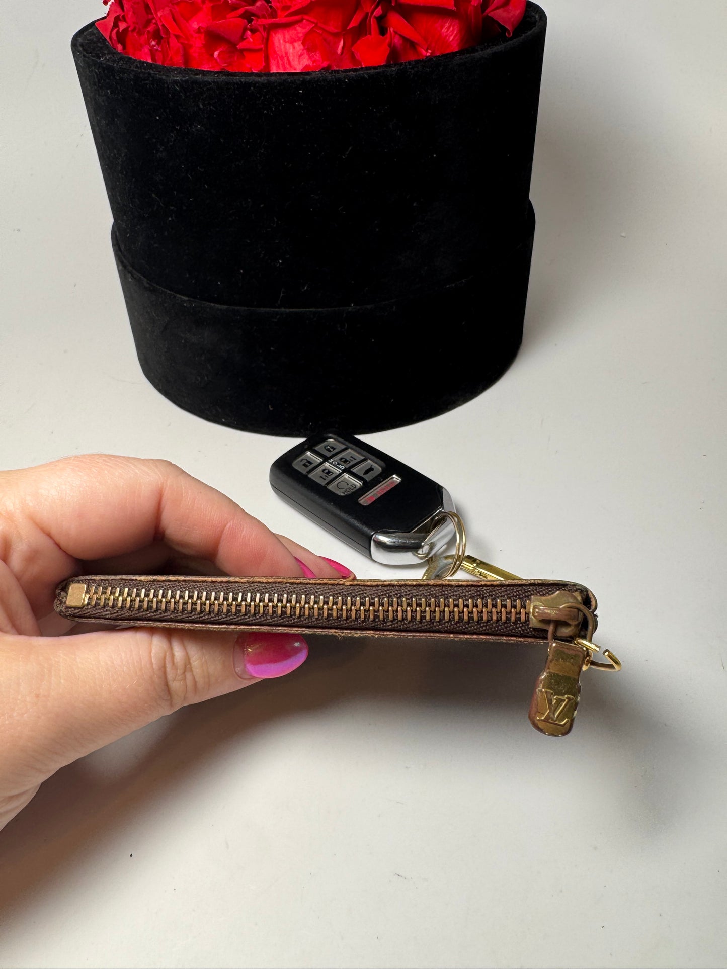 Louis Vuitton Monogram Key Pouch/Key Cles Fair Condition