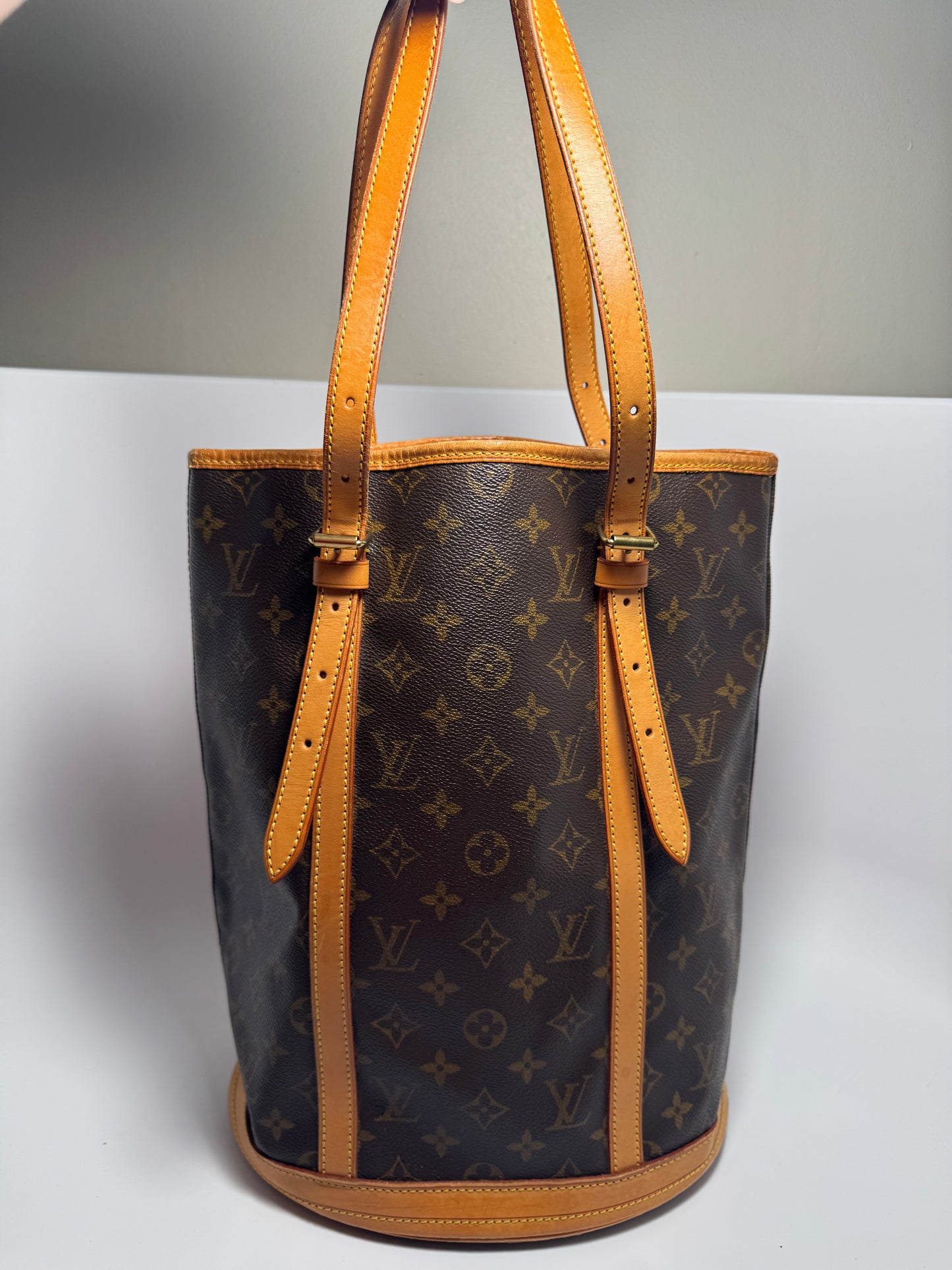 Louis Vuitton Bucket GM Monogram Tote – Made in France September 2001