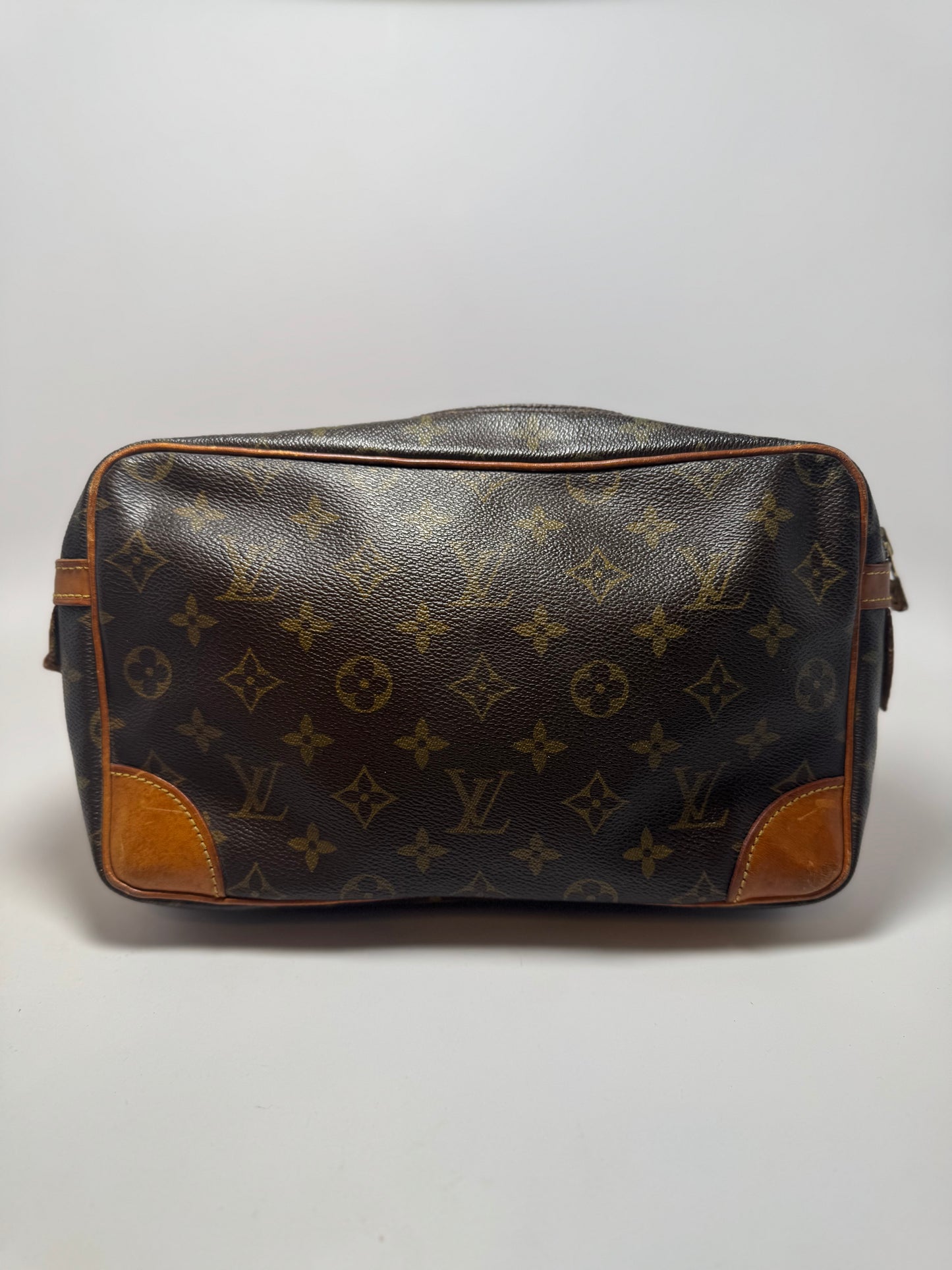 Louis Vuitton Compiegne 28 Pouch/Toiletry Bag
