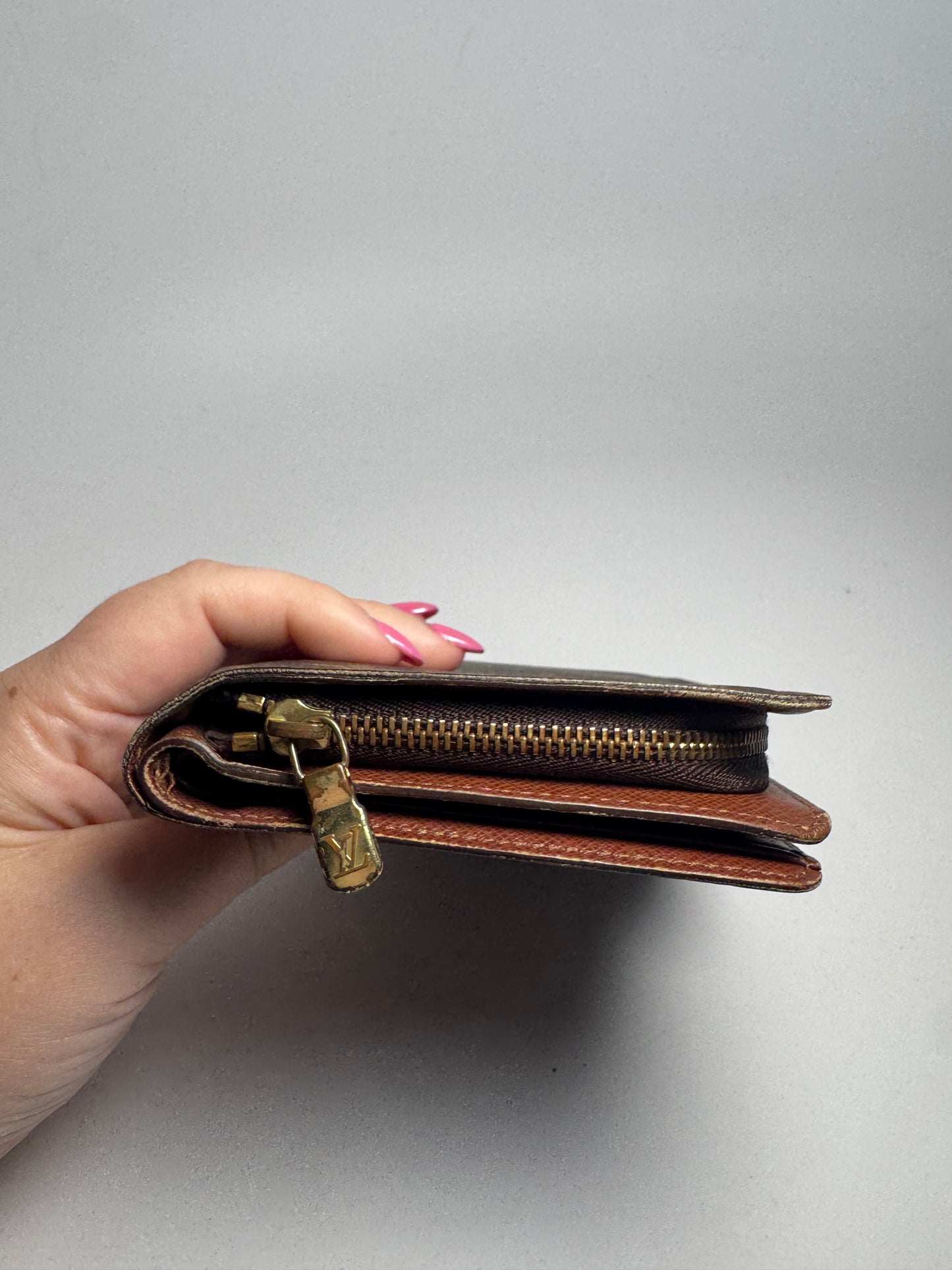 Louis Vuitton Porte Papier Wallet/Passport Holder in Monogram Made in France in December 2000