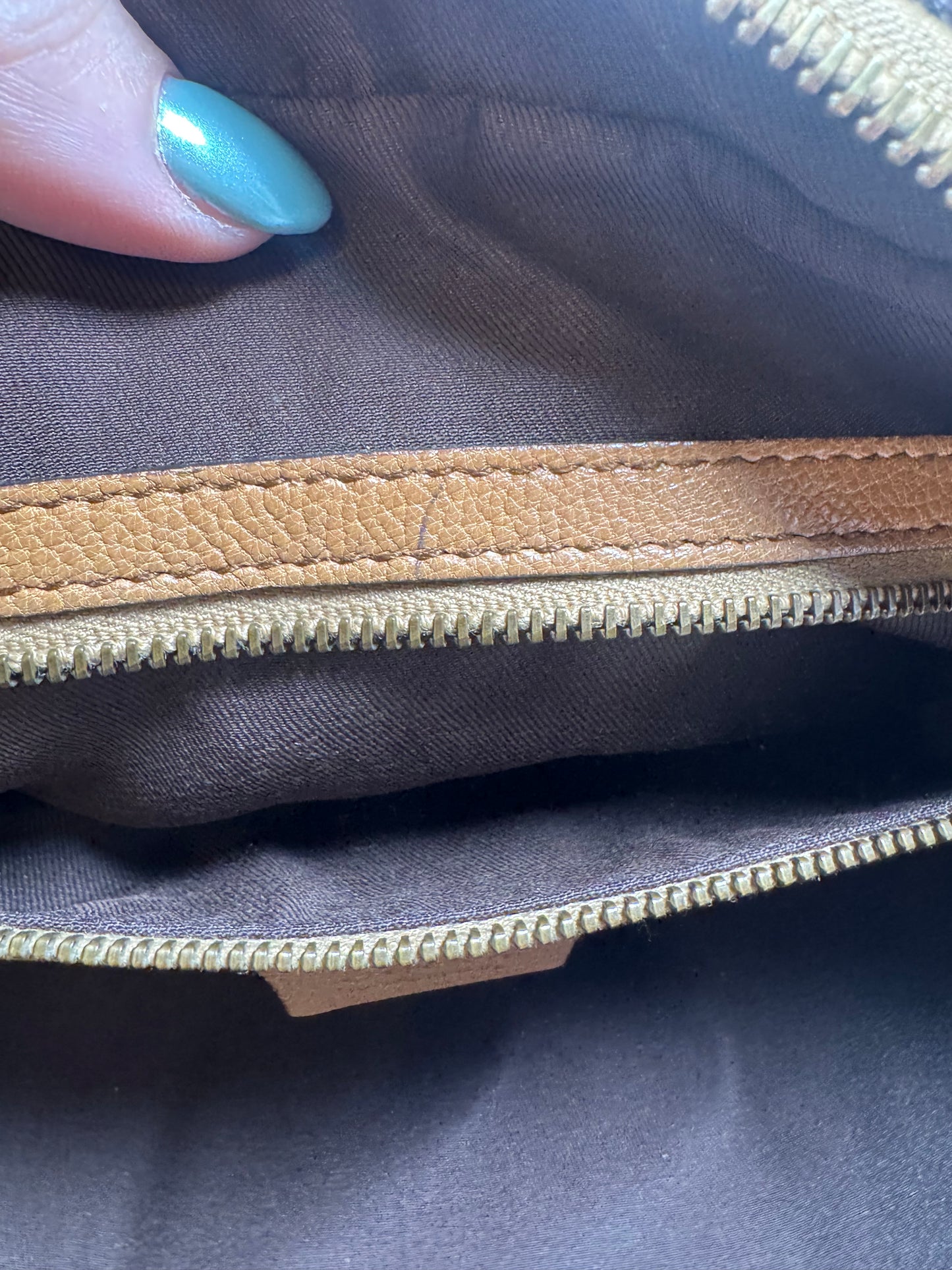 Gucci Blondie Studded Shoulder Bag Leather