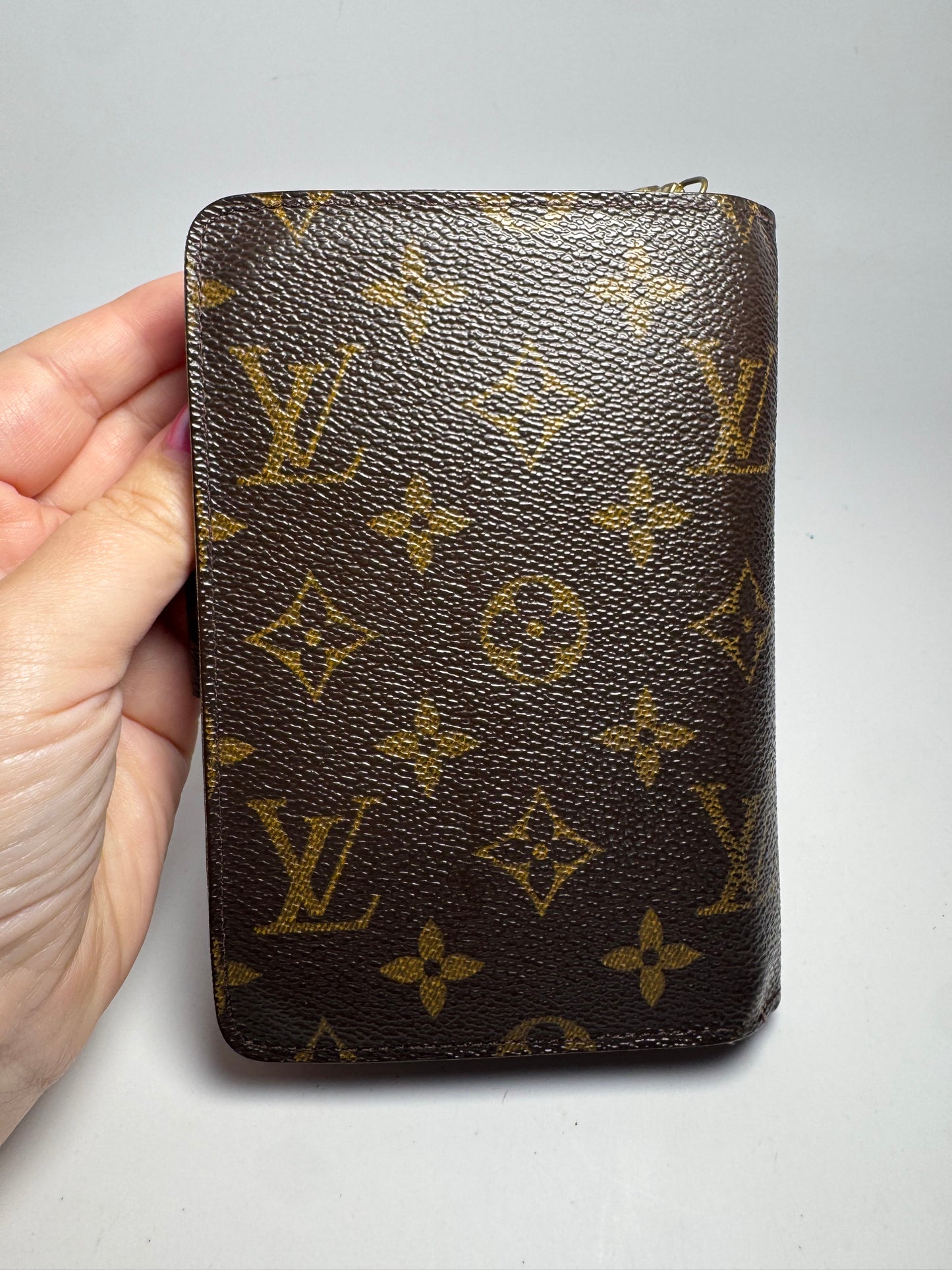 Louis Vuitton Porte Papier Wallet/Passport Holder in Monogram Made in France in December 2000