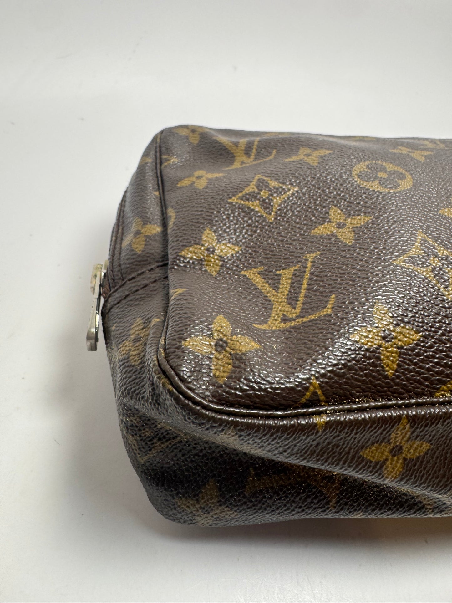 Louis Vuitton Trousse 23 Monogram Toiletry Bag/Makeup Bag