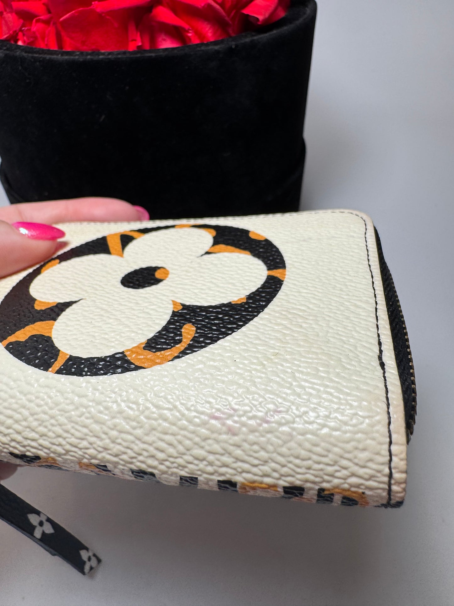 Louis Vuitton Monogram Giant Jungle Zippy Coin Purse Ivory Zebra Print