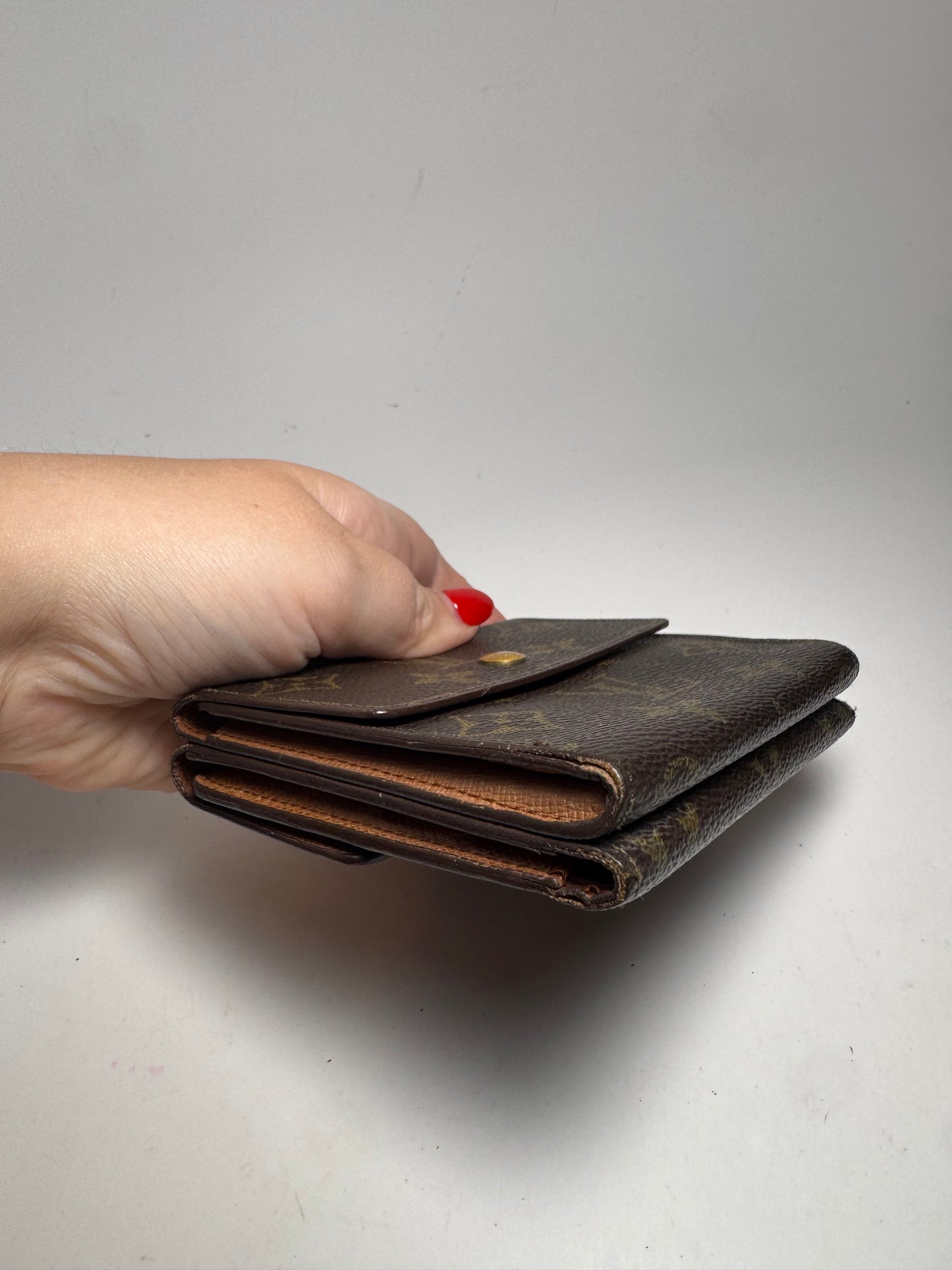 Louis Vuitton Elise Monogram Trifold Wallet