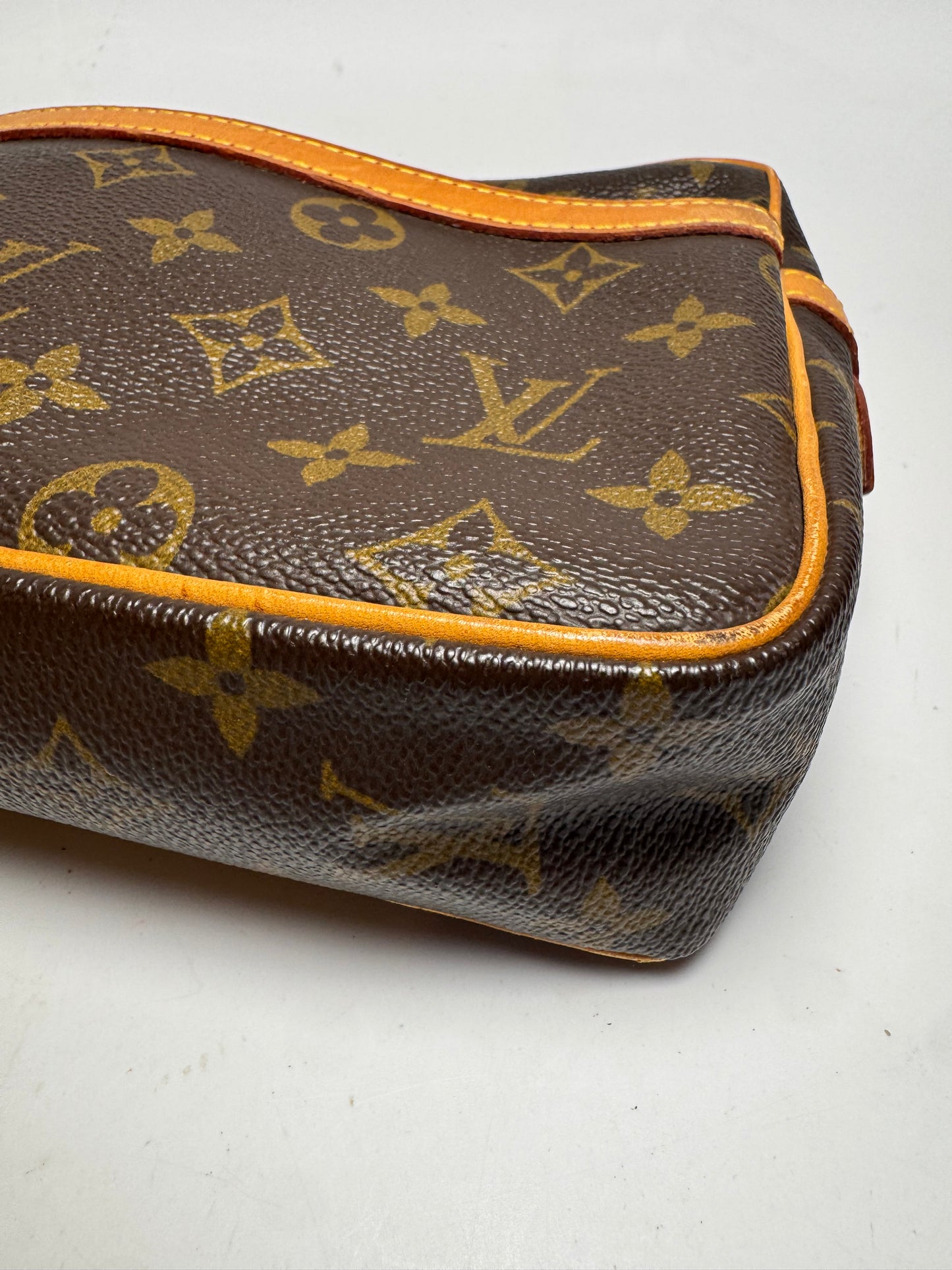 Louis Vuitton Compiegne 23 Monogram Clutch/Toiletry Pouch