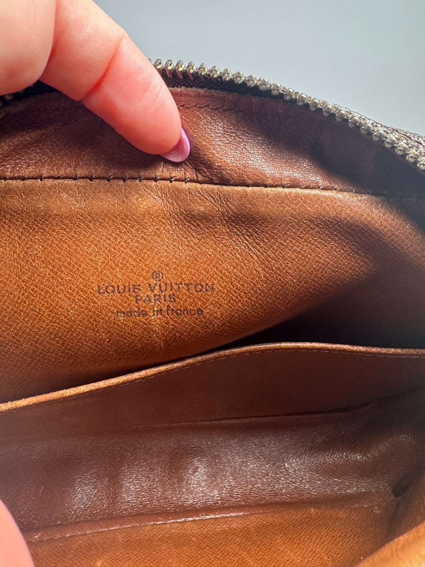 Louis Vuitton Compeigne 23 Monogram Toiletry Bag/Clutch