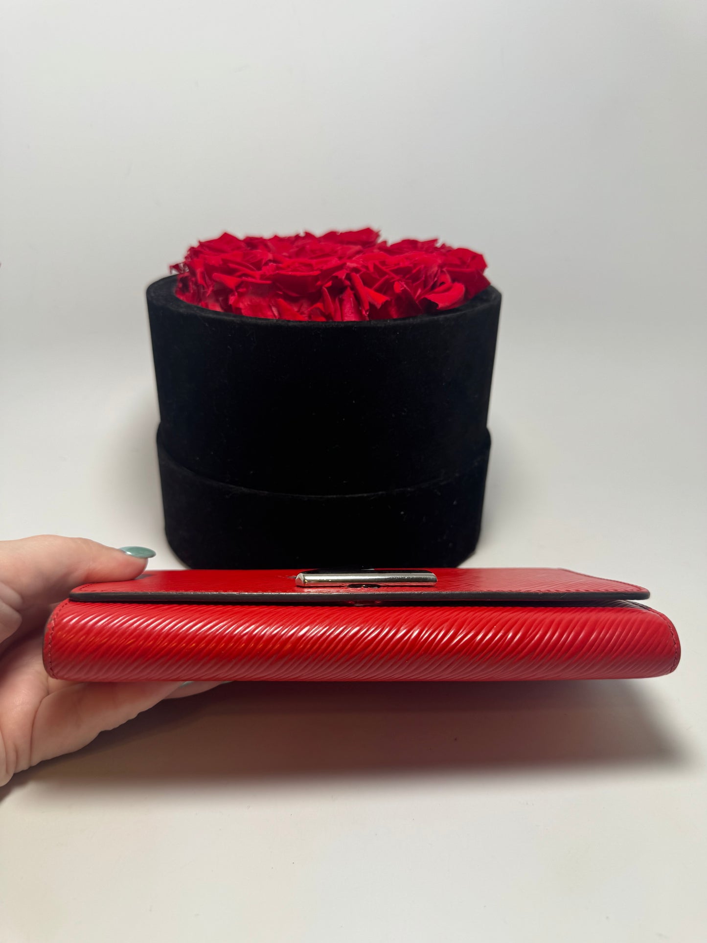 Louis Vuitton Twist Wallet in Coquelicot Red Epi leather