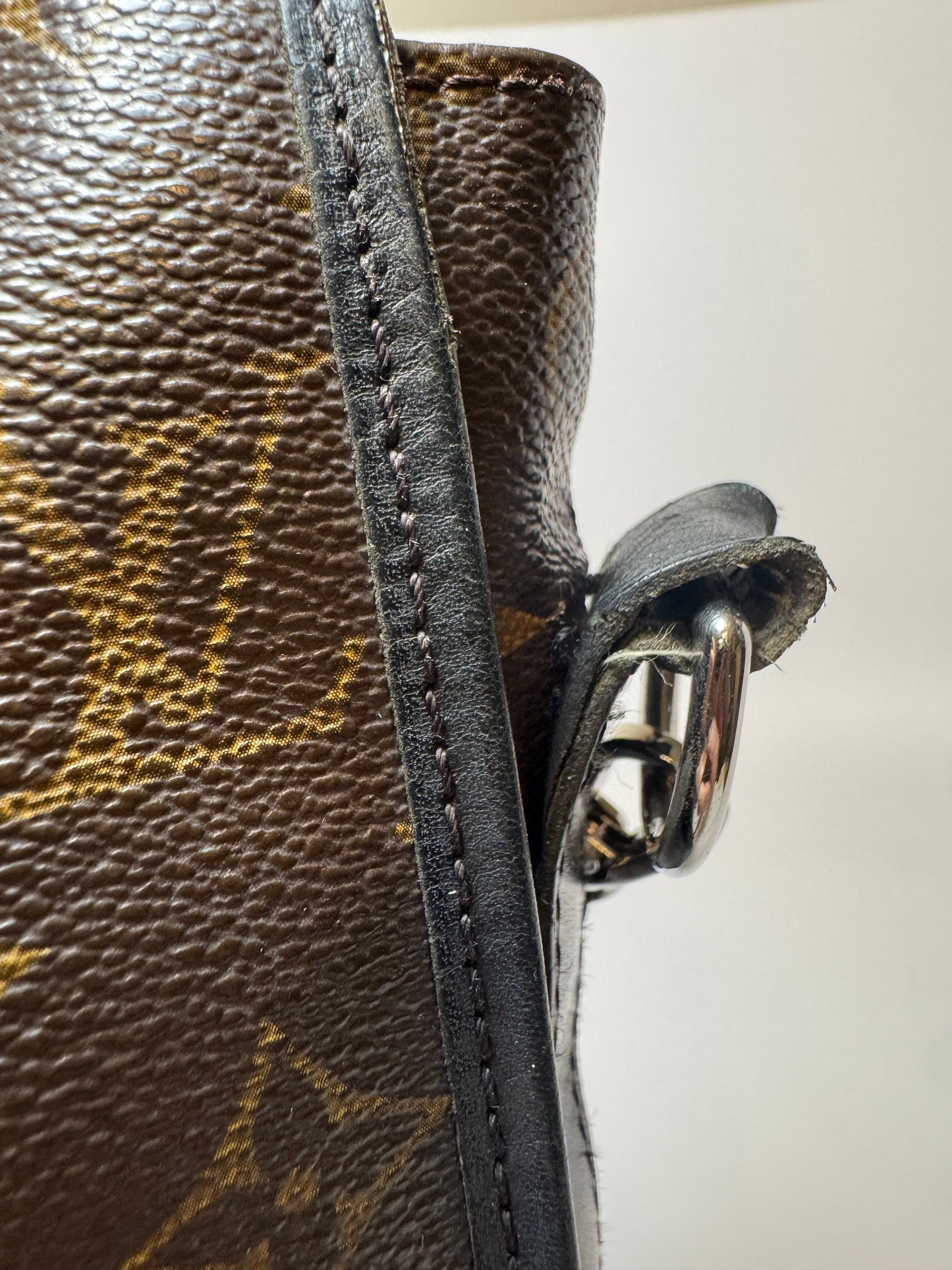 Louis Vuitton Macassar Bass GM Black Leather & Monogram Crossbody