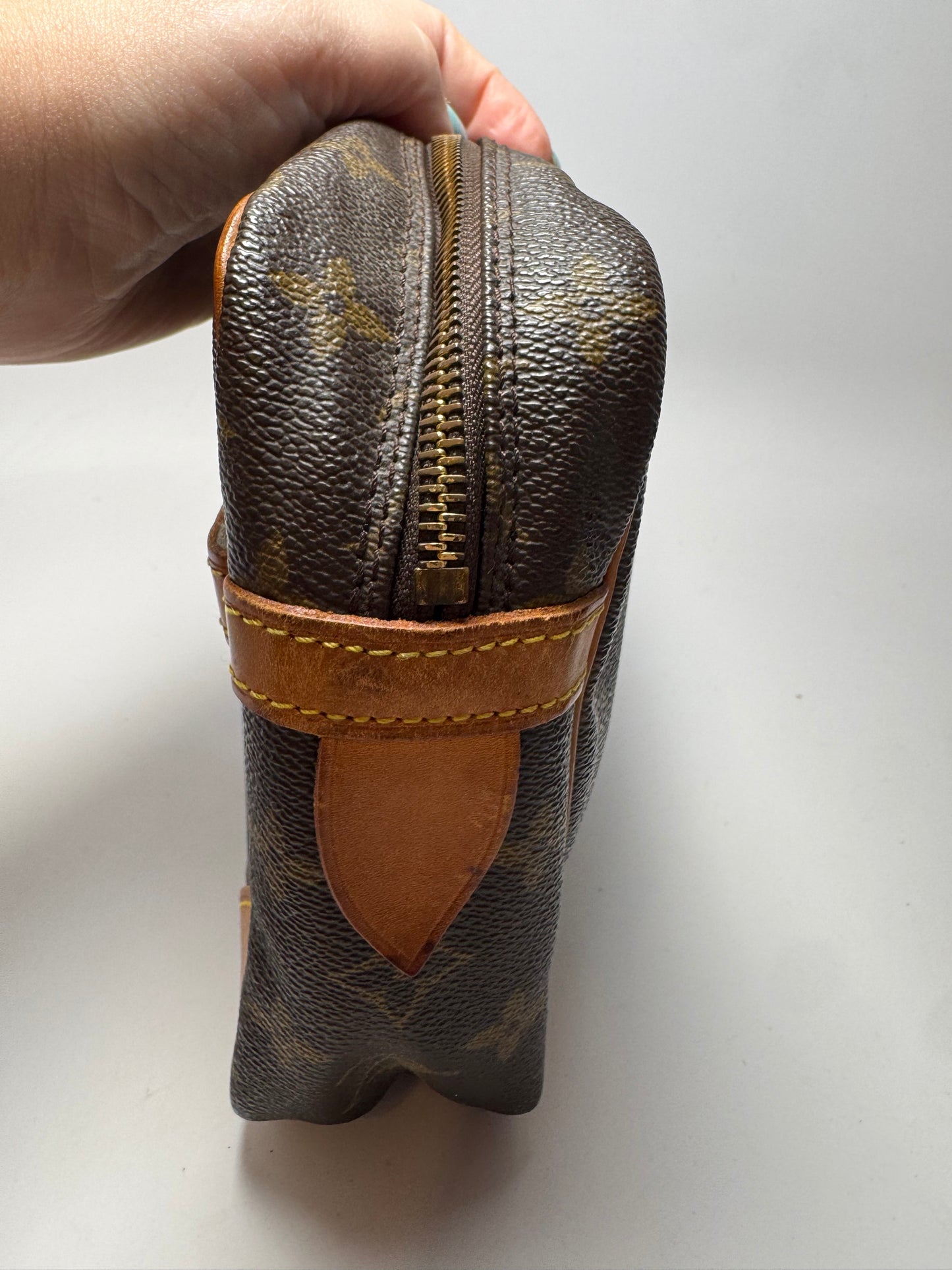 Louis Vuitton Compiegne 28 Monogram Travel Pouch