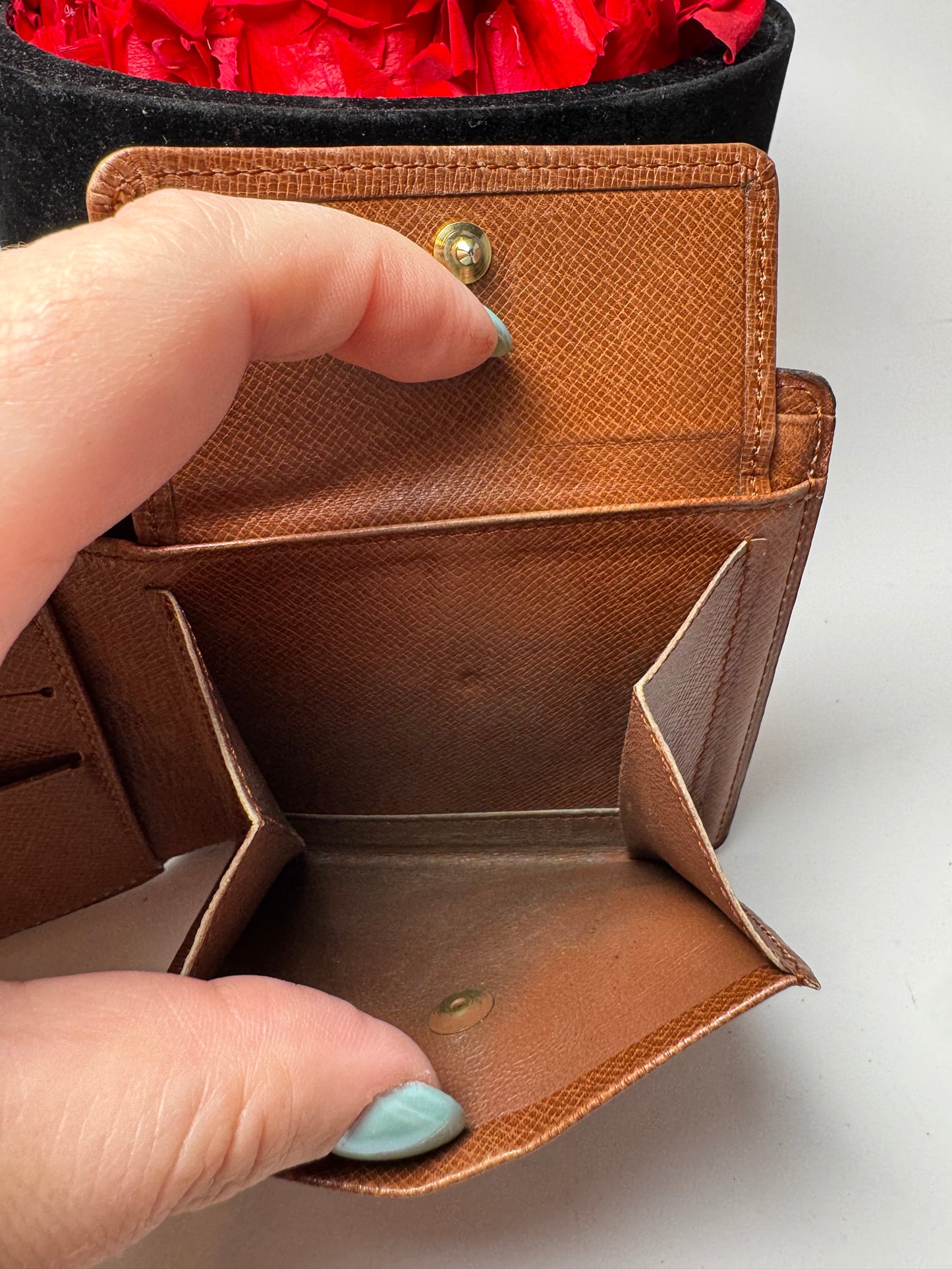 Louis Vuitton Monogram Bifold Wallet w/Coin Pocket