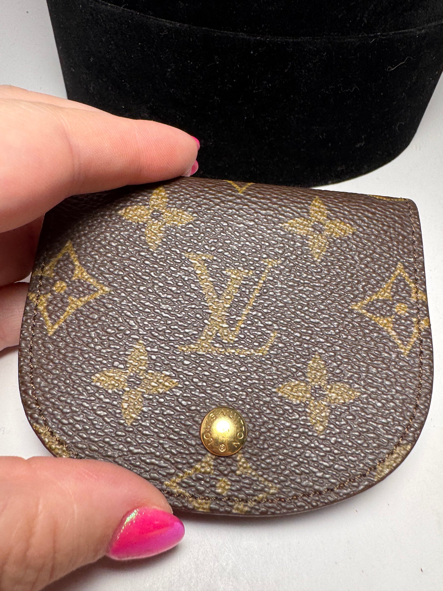 Louis Vuitton Monogram Porte Monnaie Gousset Coin Purse/Pouch