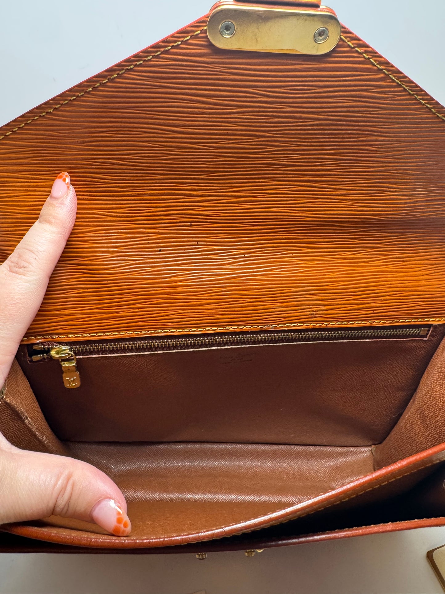 Louis Vuitton Epi Leather Serie Draggone Clutch/Wristlet