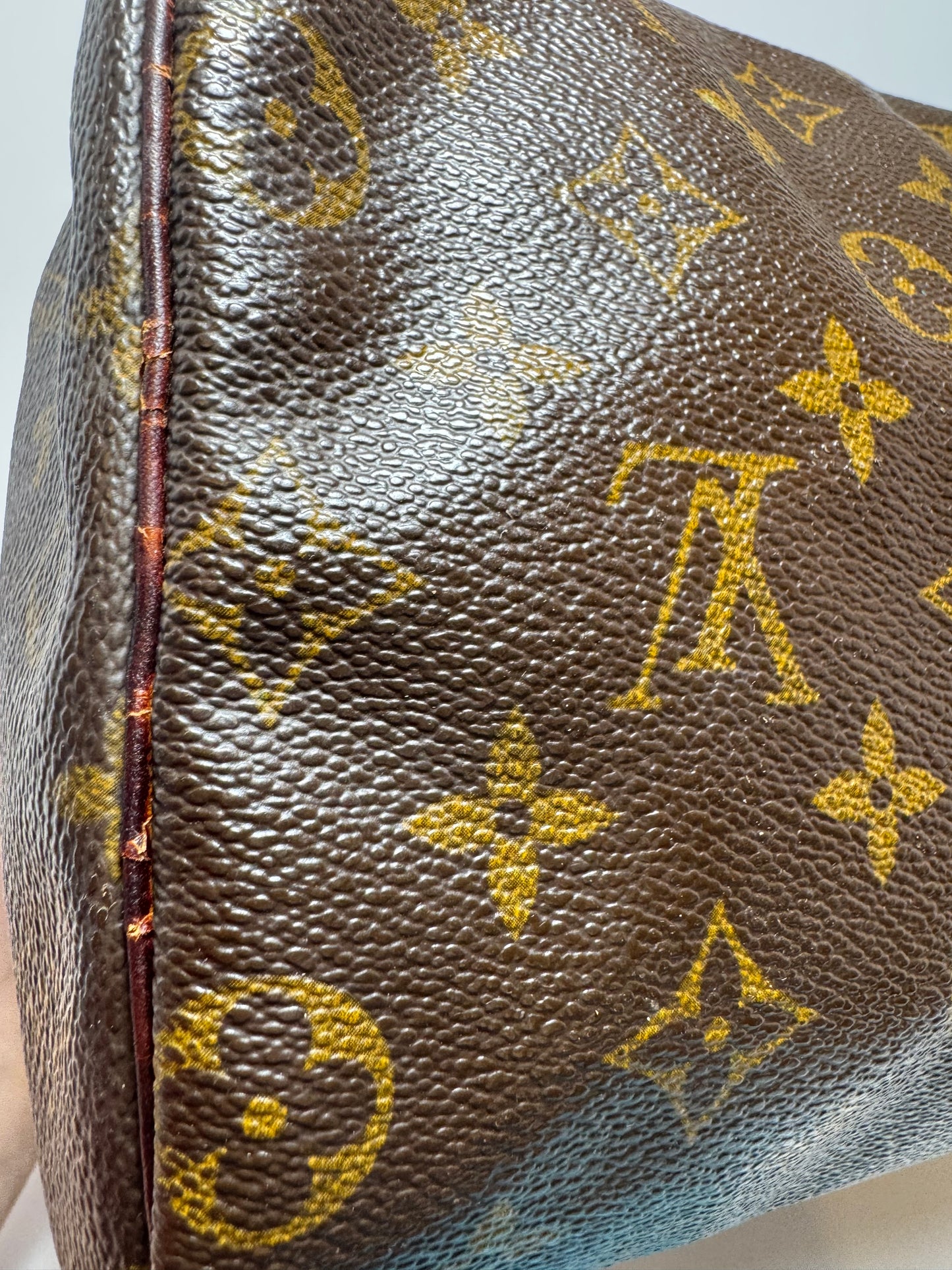 Louis Vuitton Vintage Speedy 25 Monogram Canvas Bag - Made in France (1999)