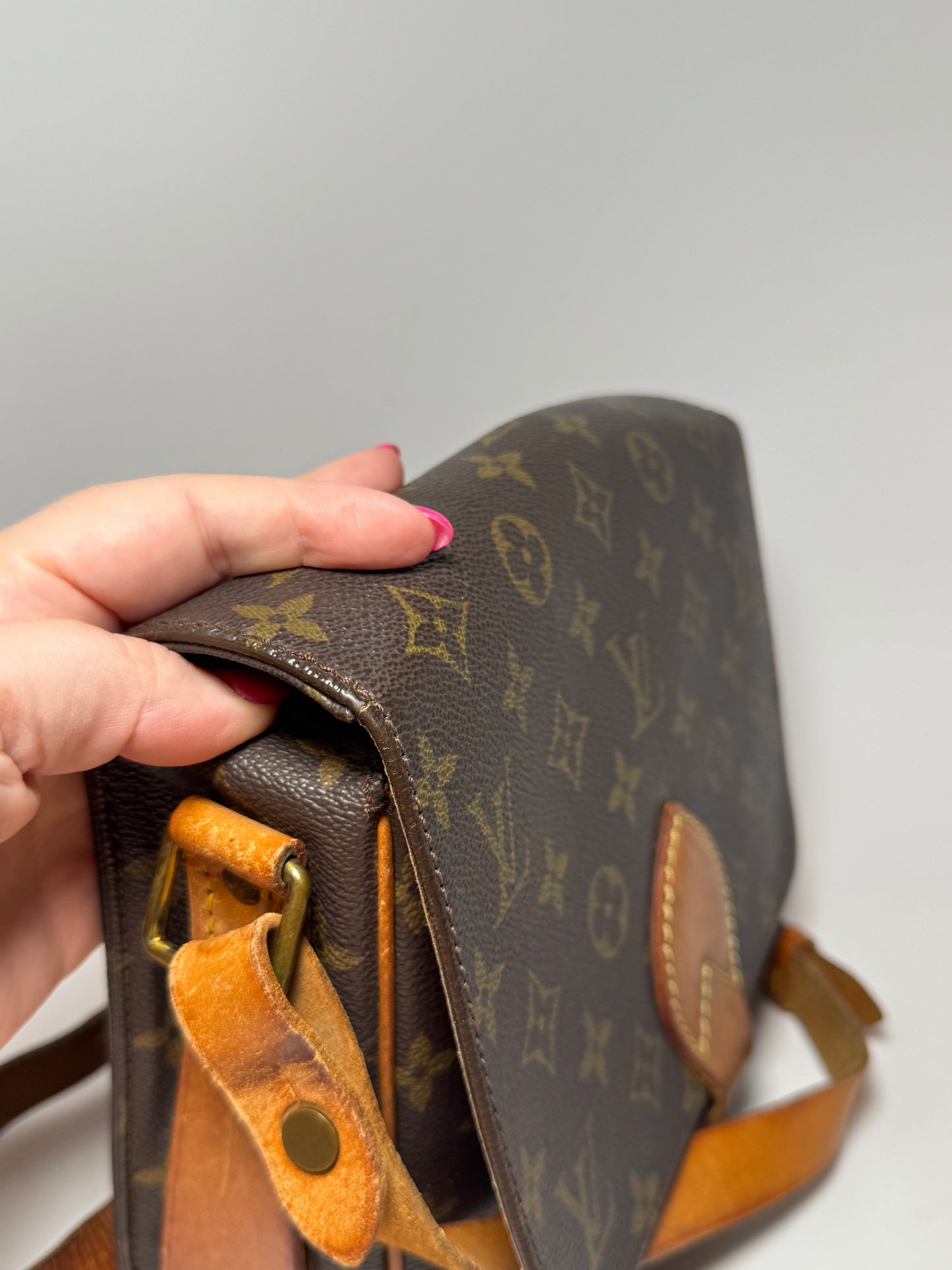 Louis Vuitton Cartouchière MM Monogram Crossbody/Shoulder Bag
