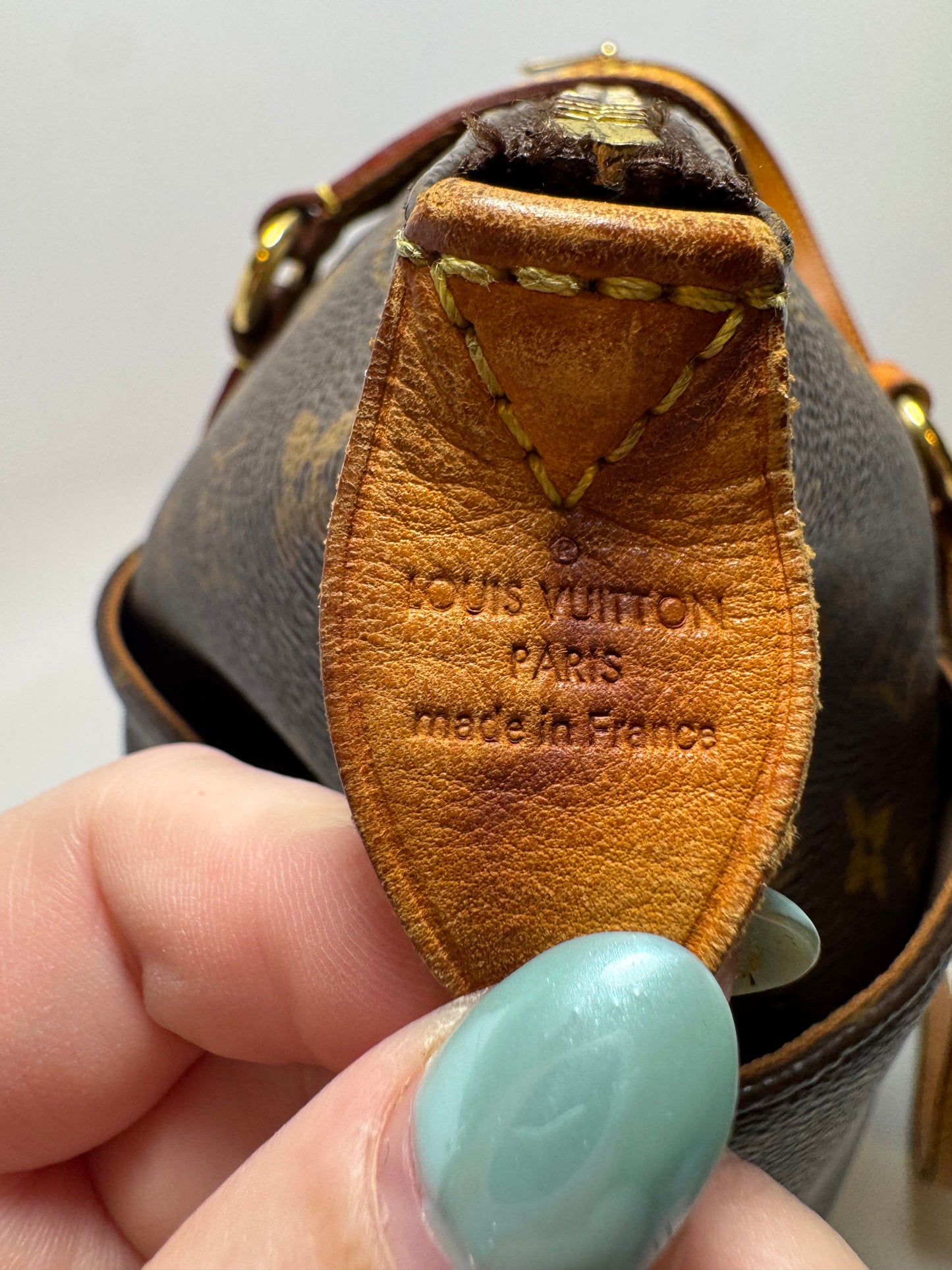 Louis Vuitton Totally MM Monogram Tote