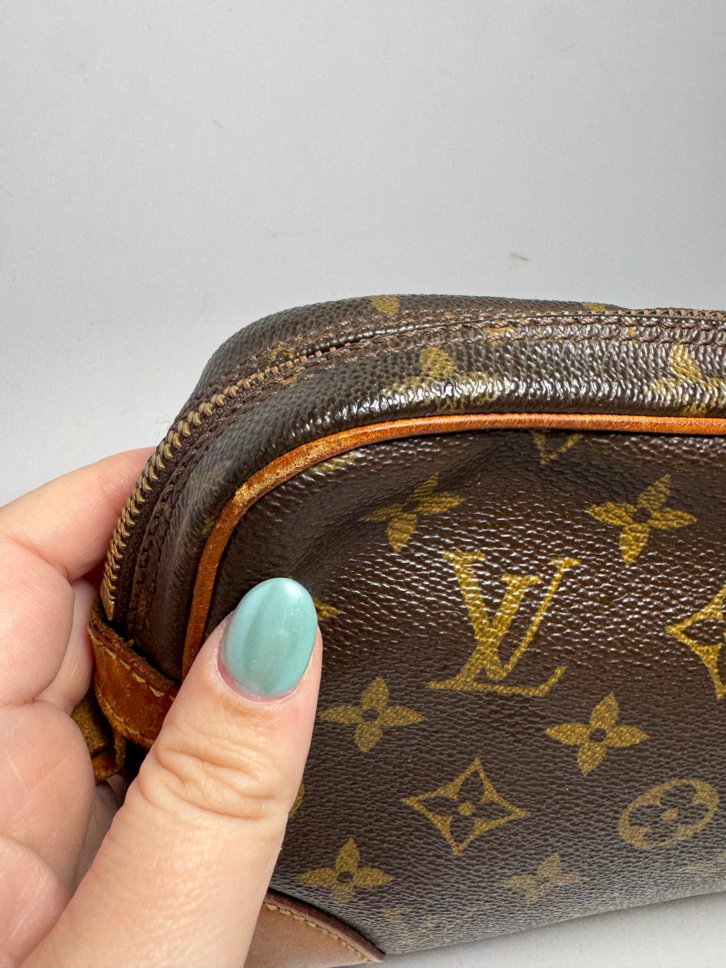 Louis Vuitton Marley Draggone Clutch Monogram Fair Condition