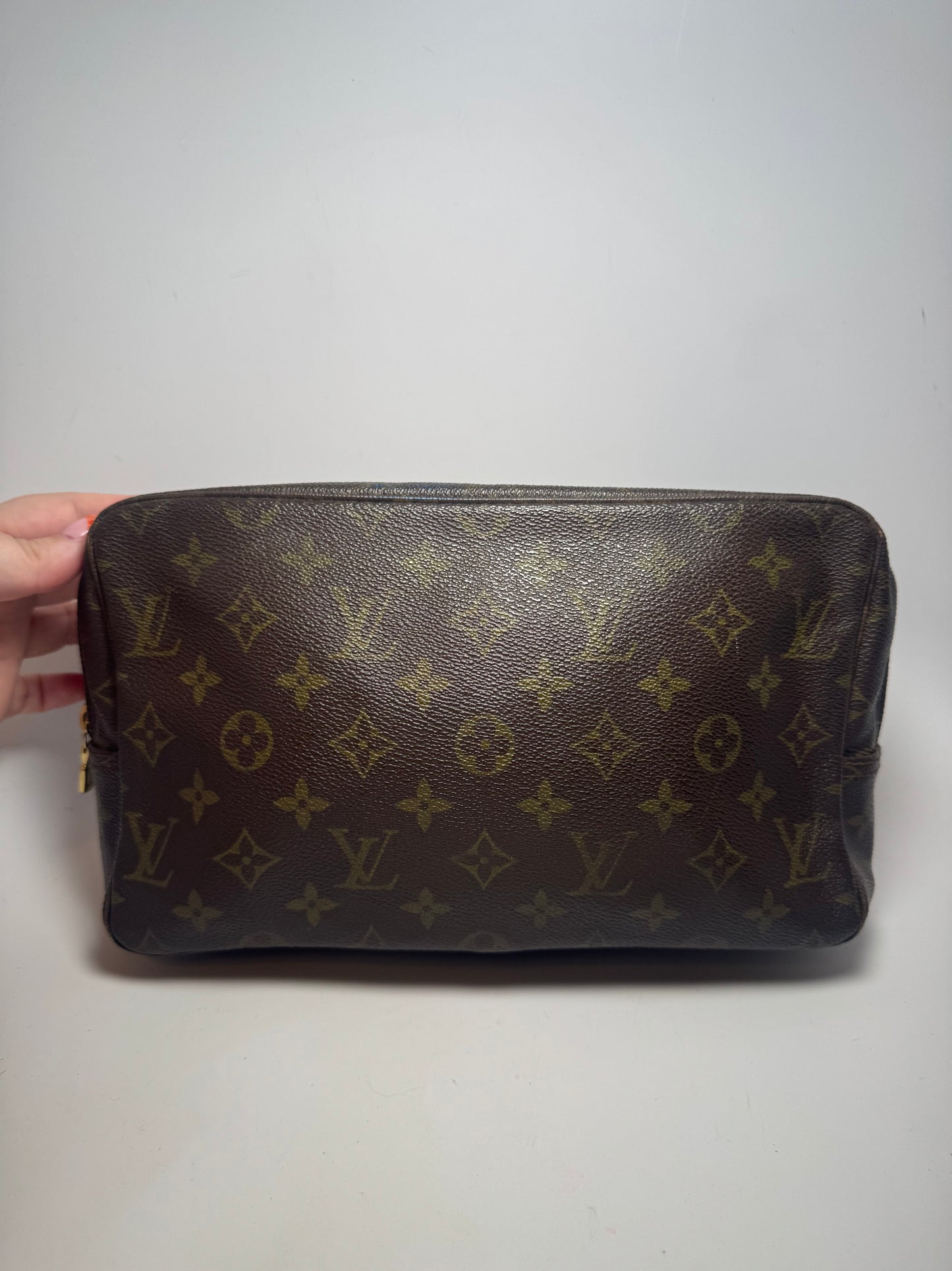 Louis Vuitton Trousse 28 Monogram Makeup Bag/Pouch
