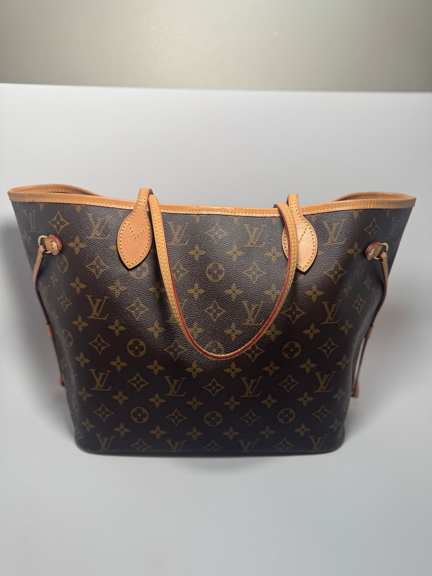 Louis Vuitton Neverfull MM Monogram Pivoine Interior – 2020 France