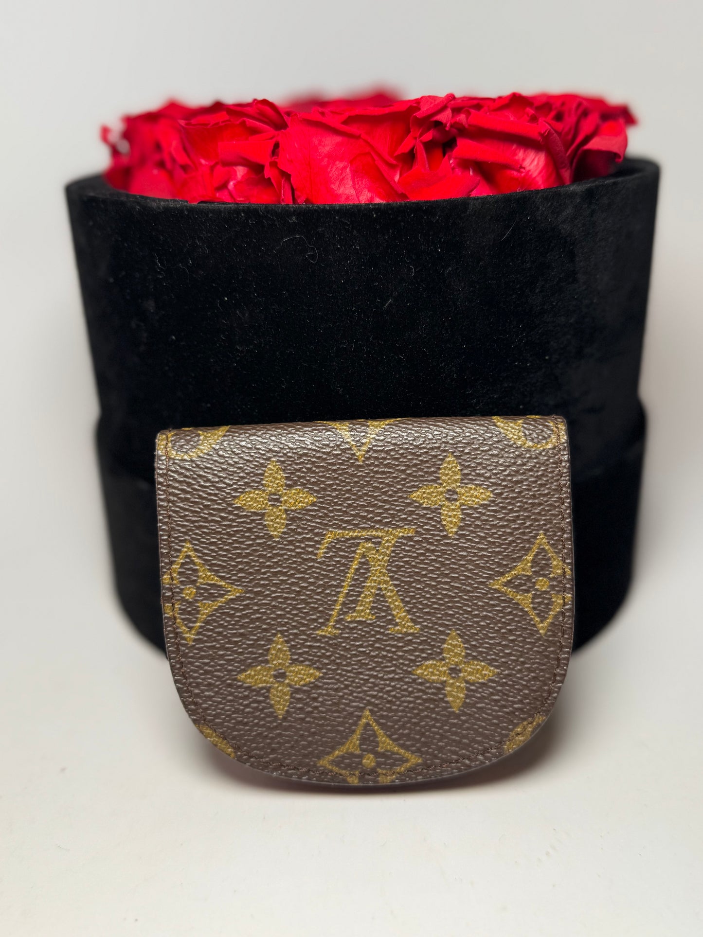 Louis Vuitton Monogram Porte Monnaie Gousset Coin Purse/Pouch