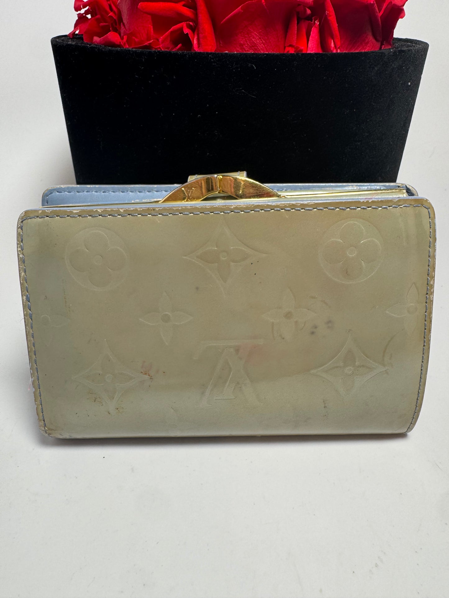 Louis Vuitton Porte Monnaie Billets Viennois Kiss clock French Vernis Leather Green w Blue Interior