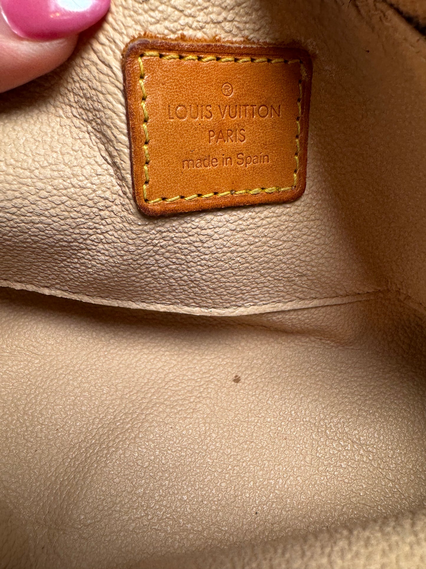 Louis Vuitton Cosmetic Pouch Monogram, November 2001