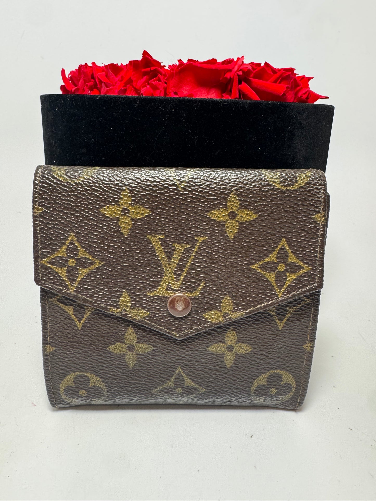 Louis Vuitton Monogram Elise Compact Wallet- Pre Date Code