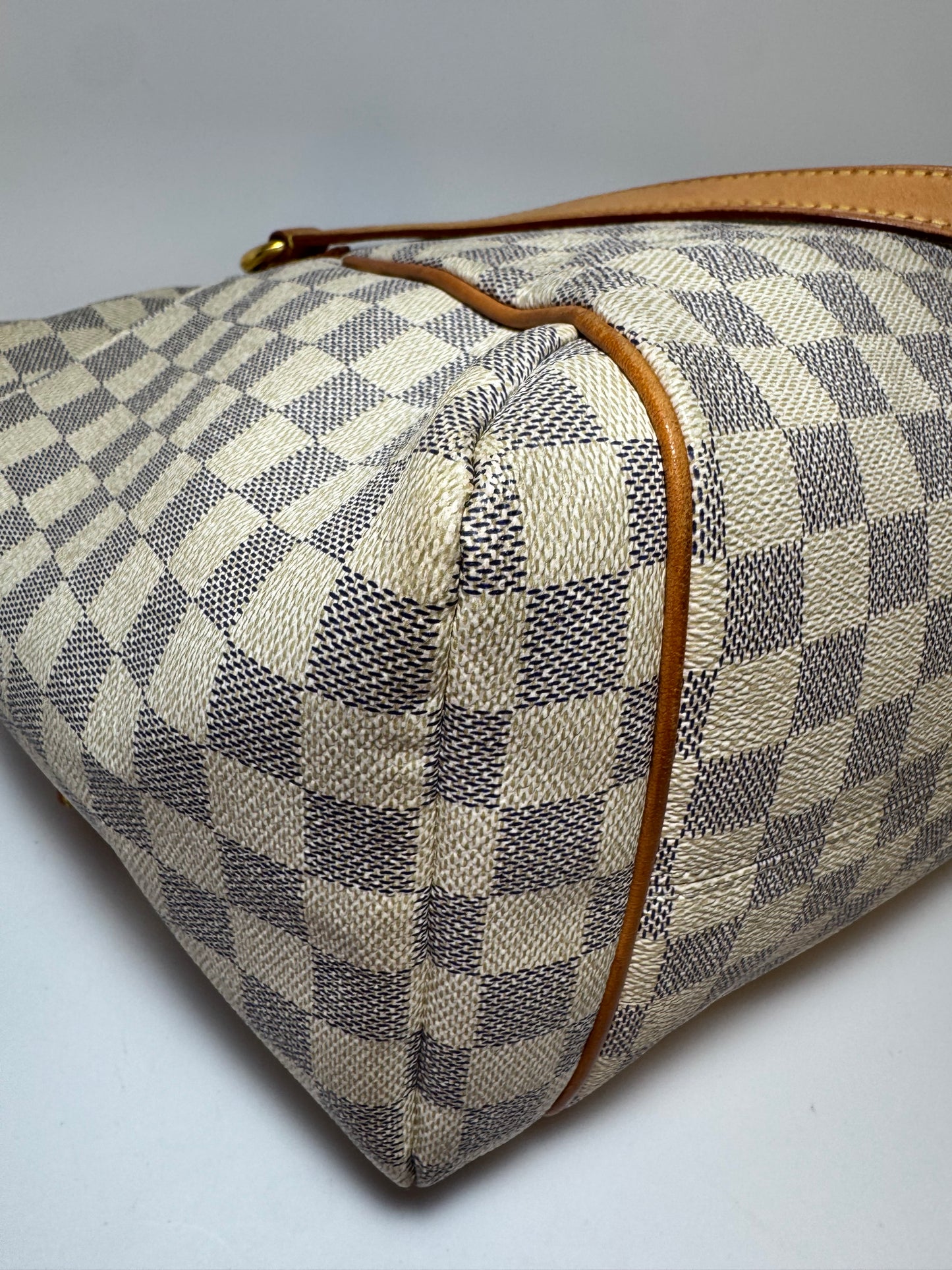 Louis Vuitton Totally MM in Damier Azur Tote Shoulder Bag