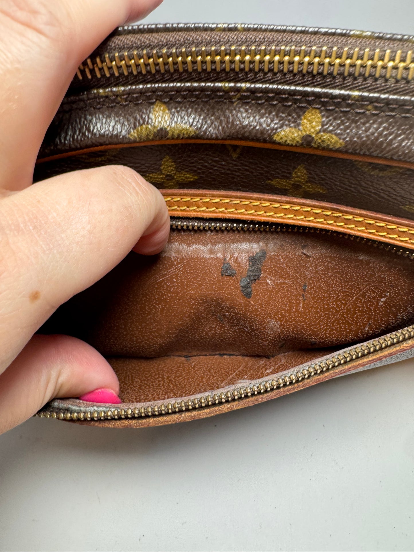 Louis Vuitton Marly Draggone Clutch Monogram