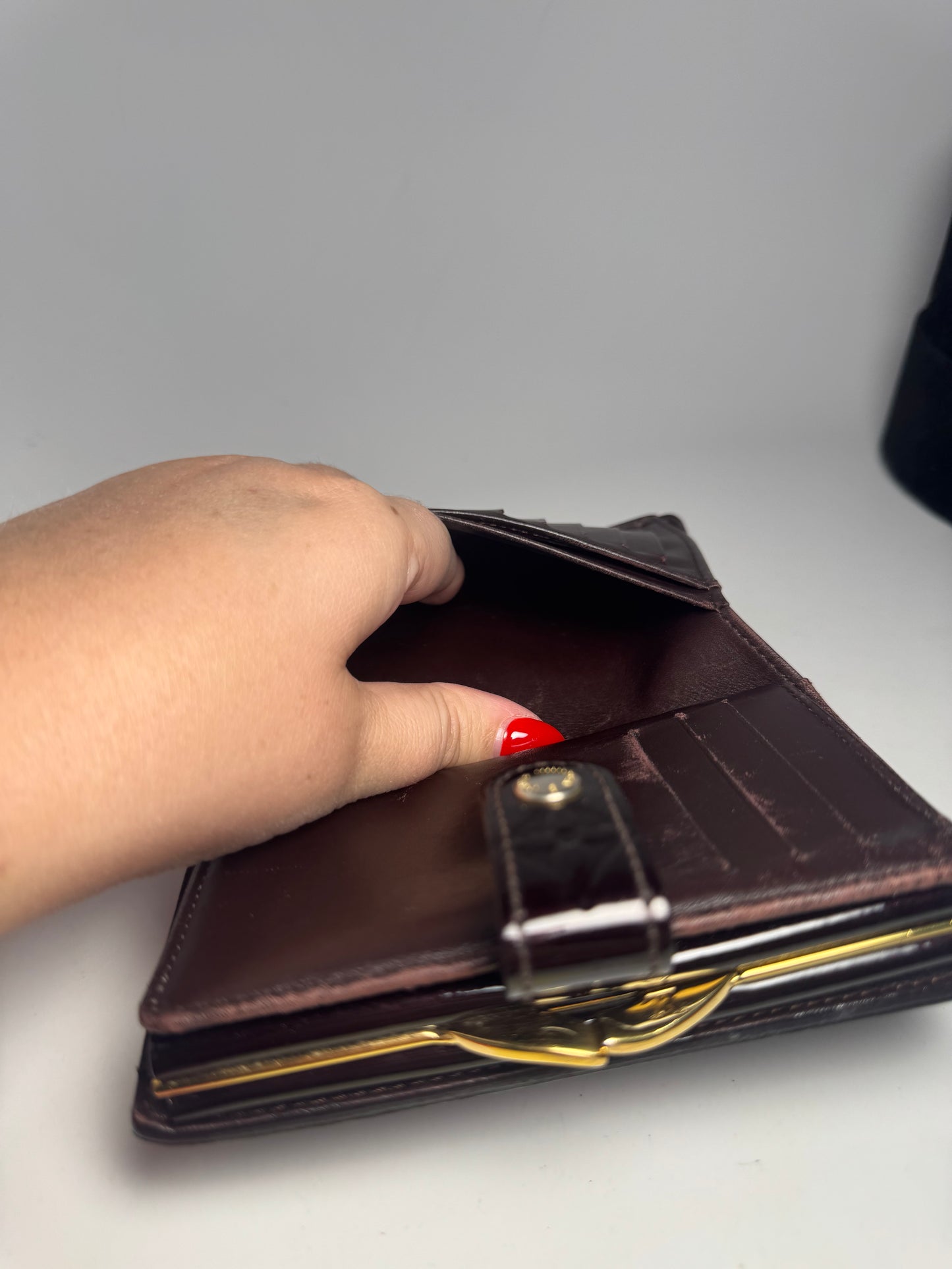 Louis Vuitton Vernis Plum Purple Monogram Compact Kiss Lock French Wallet