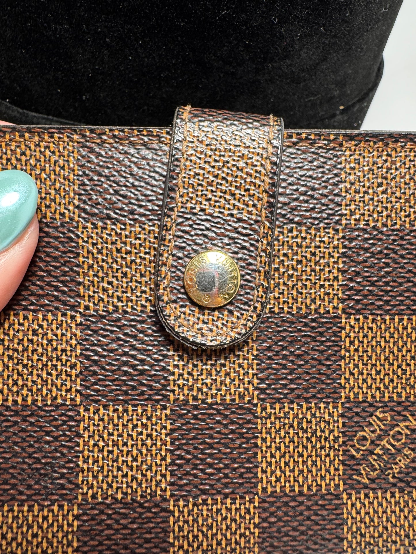 Louis Vuitton Damier Ebene Porte Tresor International W/Kiss Lock