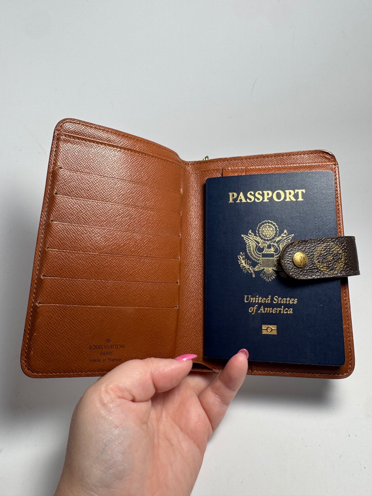 Louis Vuitton Passport Porte Papier Wallet/Passport Holder Made in France October 2006