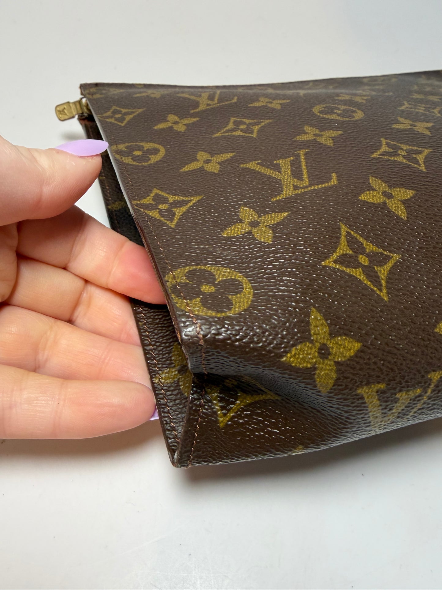 Louis Vuitton Toiletry Pouch 26 Monogram