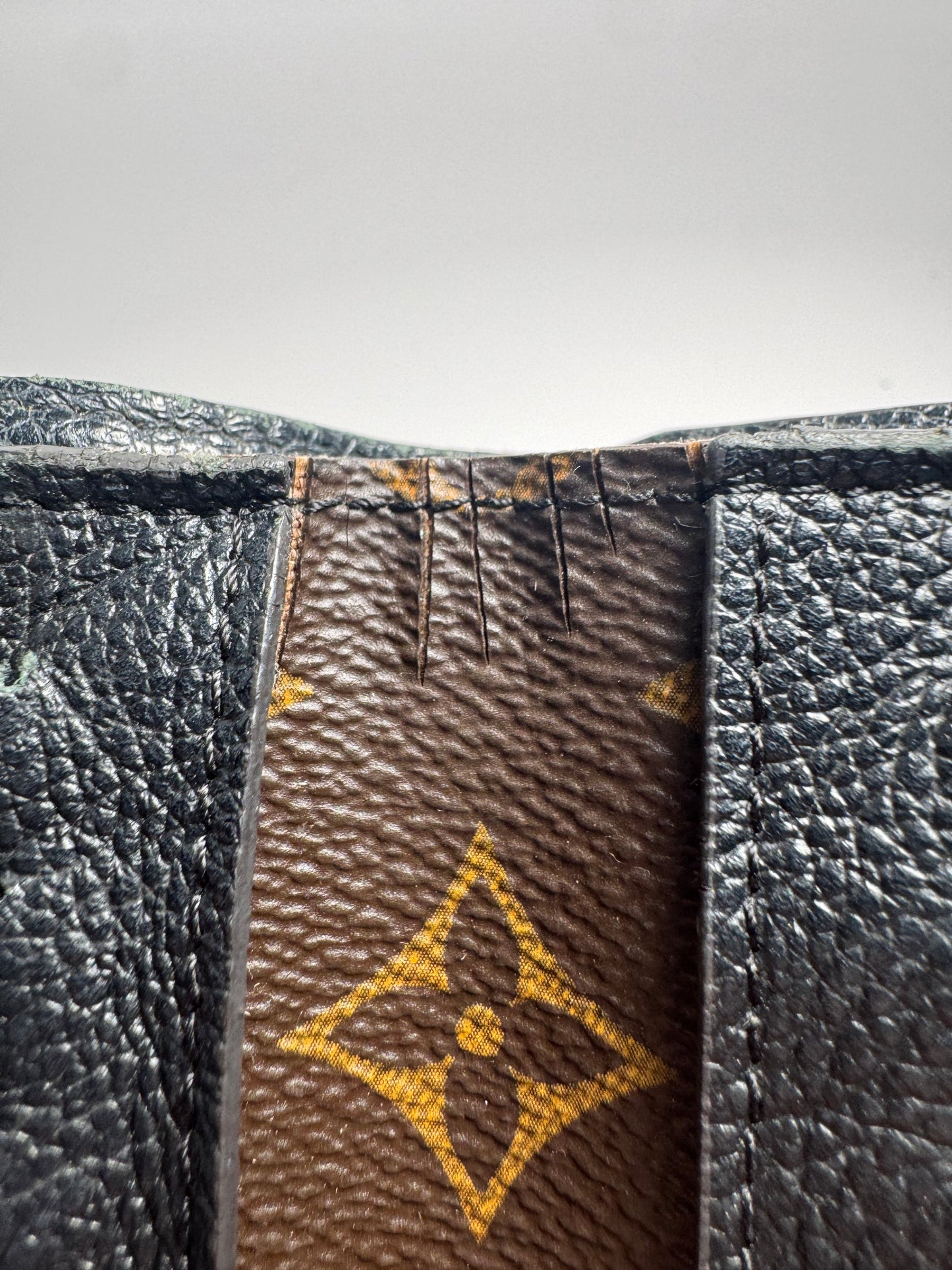 Louis Vuitton Monogram Pallas Wallet Brown Monogram & Black Leather