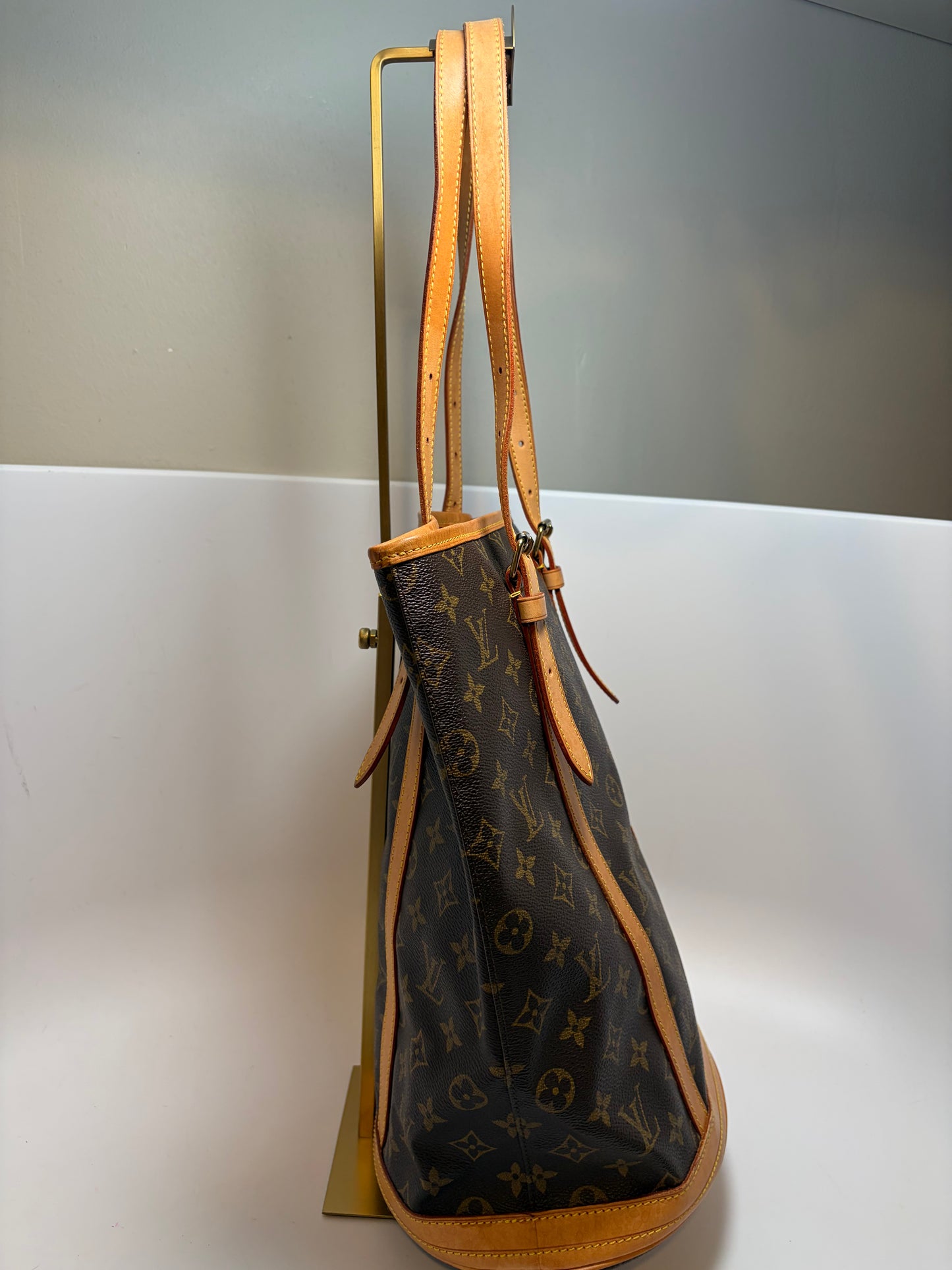 Louis Vuitton Bucket GM Tote Monogram