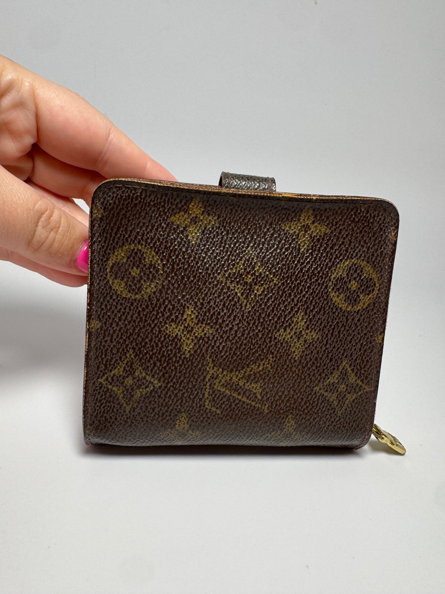 Louis Vuitton Monogram French Compact Zippy Wallet- Vintage November 1999 in Spain