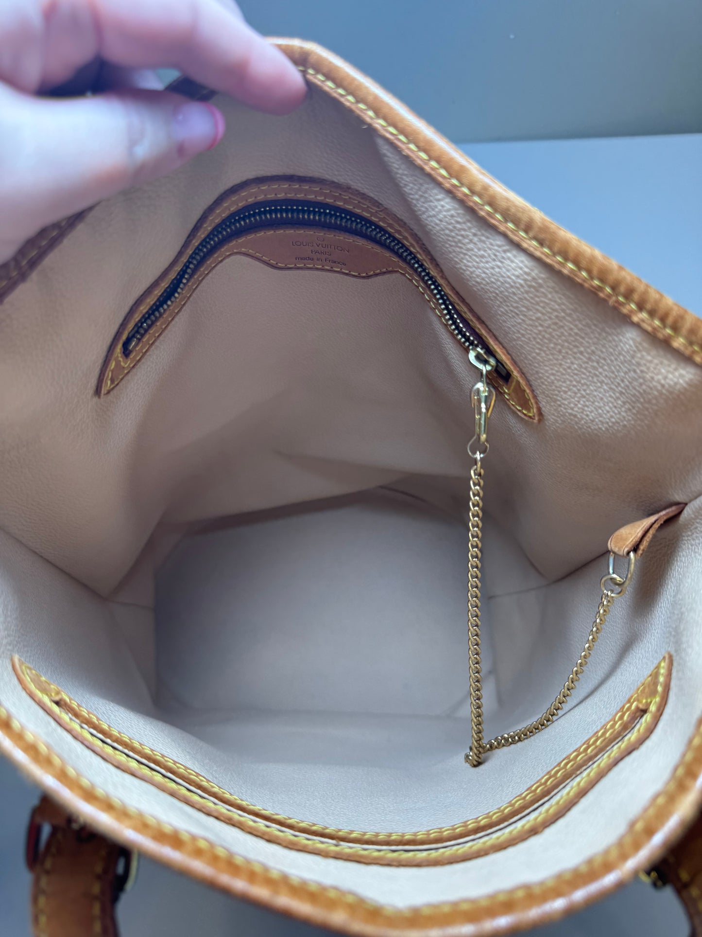 Louis Vuitton Bucket GM Monogram Tote Bag – Made in France