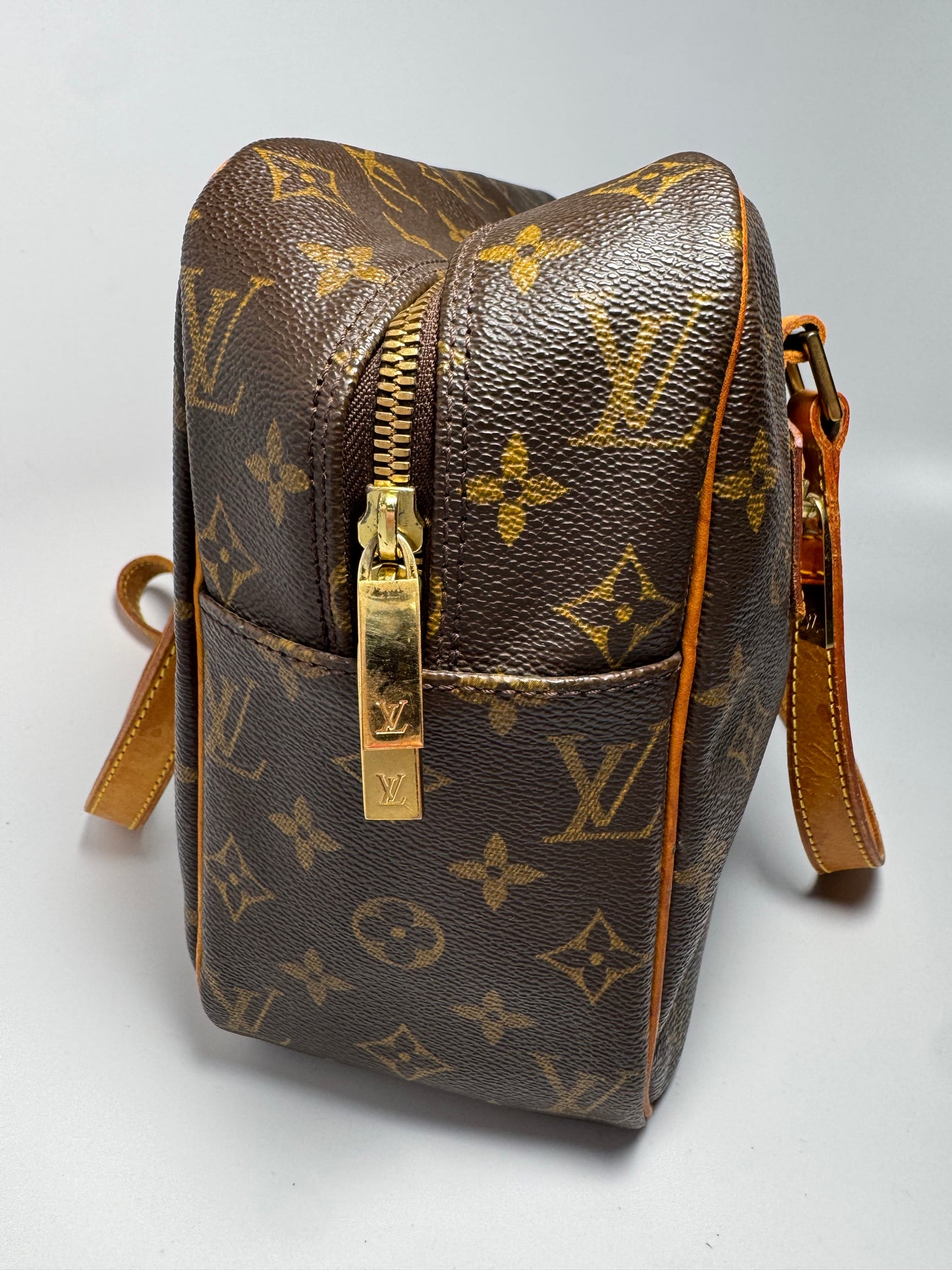 Louis Vuitton Cite GM Monogram Shoudler Bag
