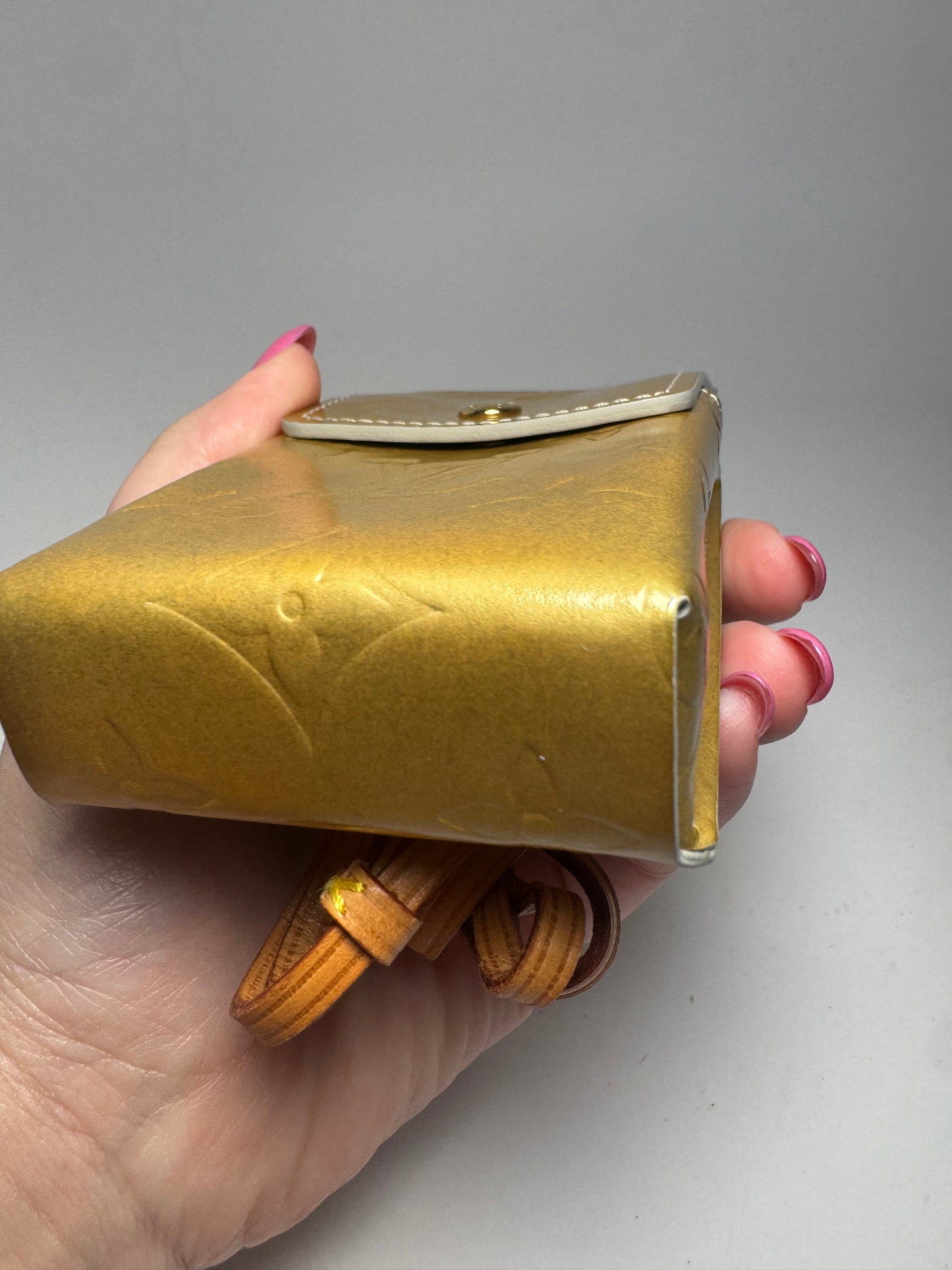 Louis Vuitton Gold Monogram Vernis Phone/Cigarette Case/Cosmetic Pouch w/original strap