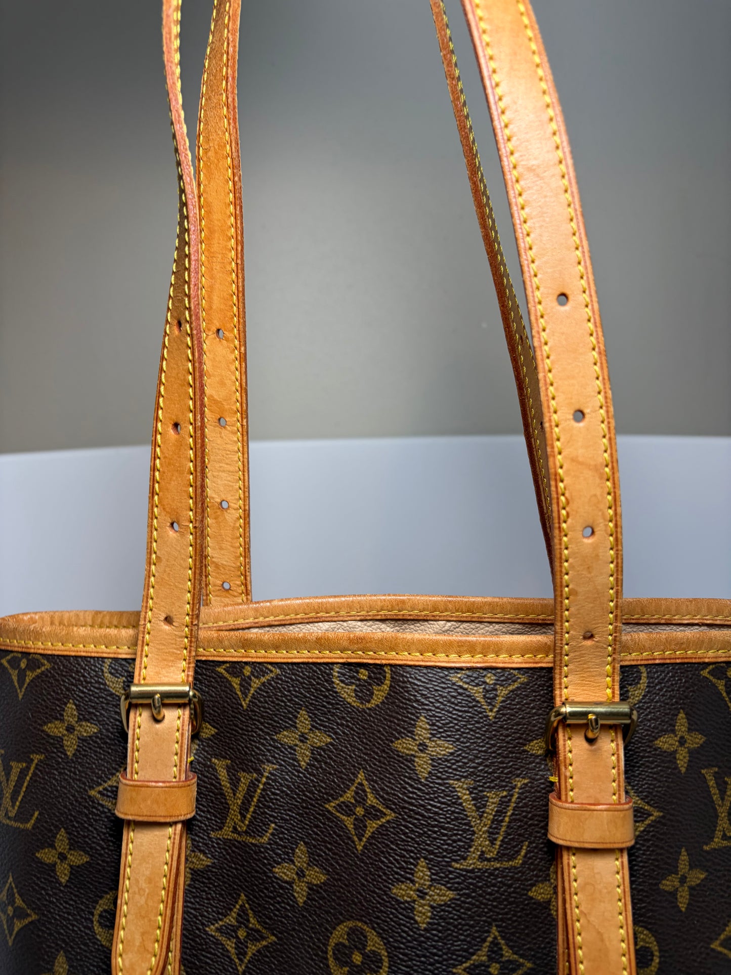 Louis Vuitton Bucket GM Tote Monogram
