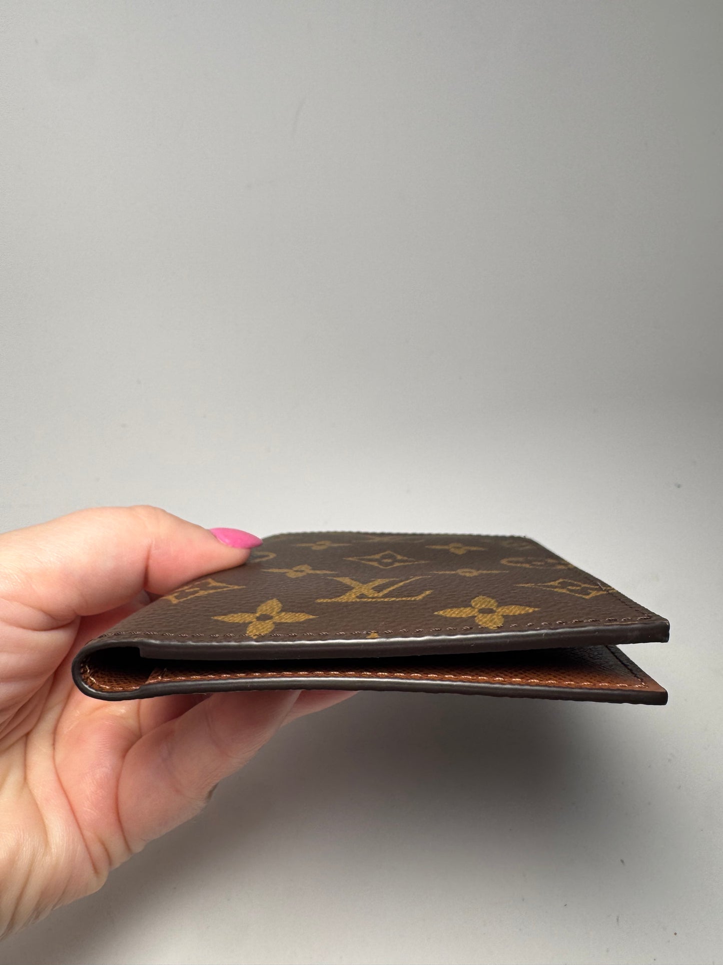 Louis Vuitton Passport Cover Monogram- Microchipped