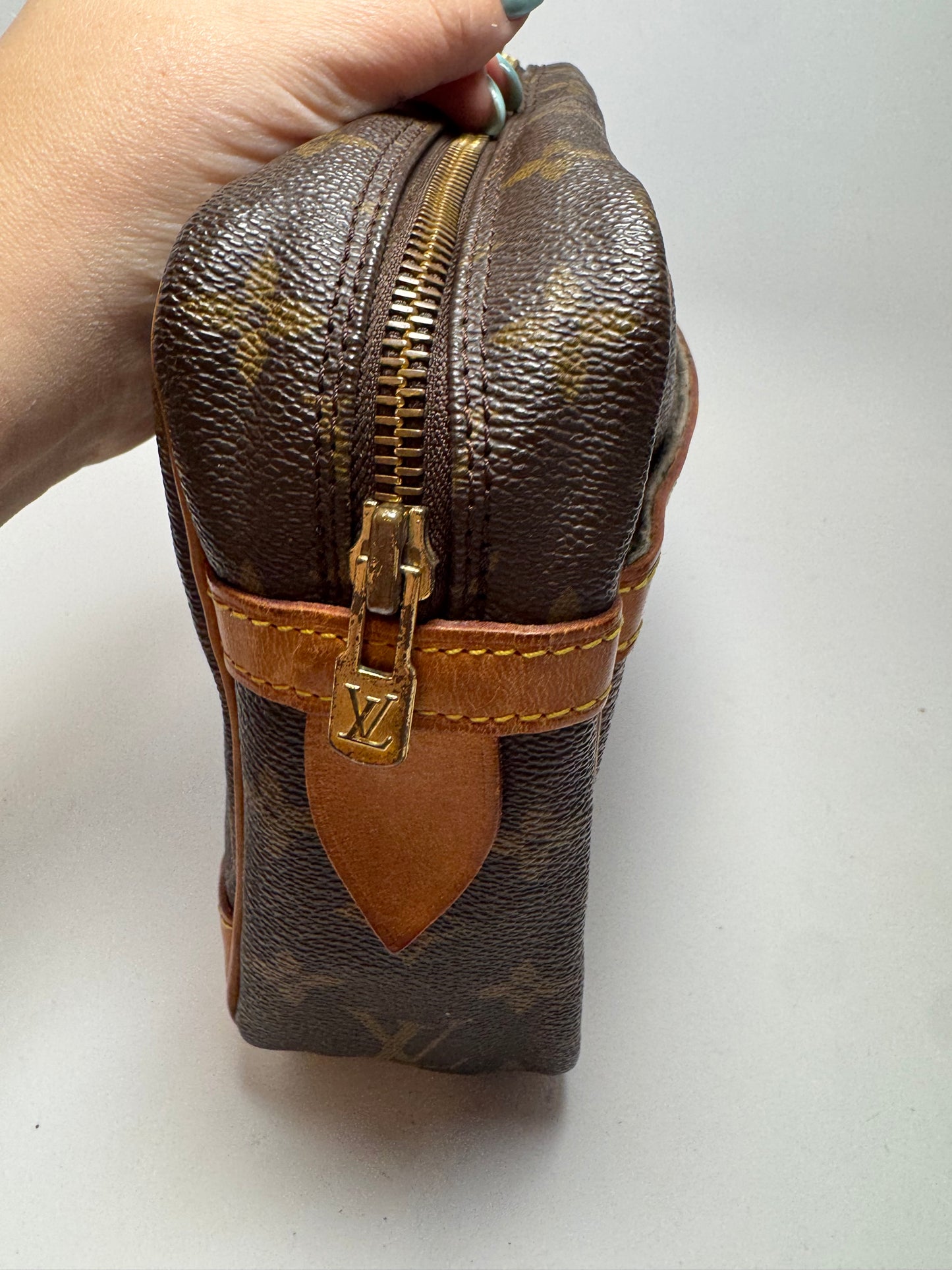 Louis Vuitton Compiegne 28 Monogram Travel Pouch
