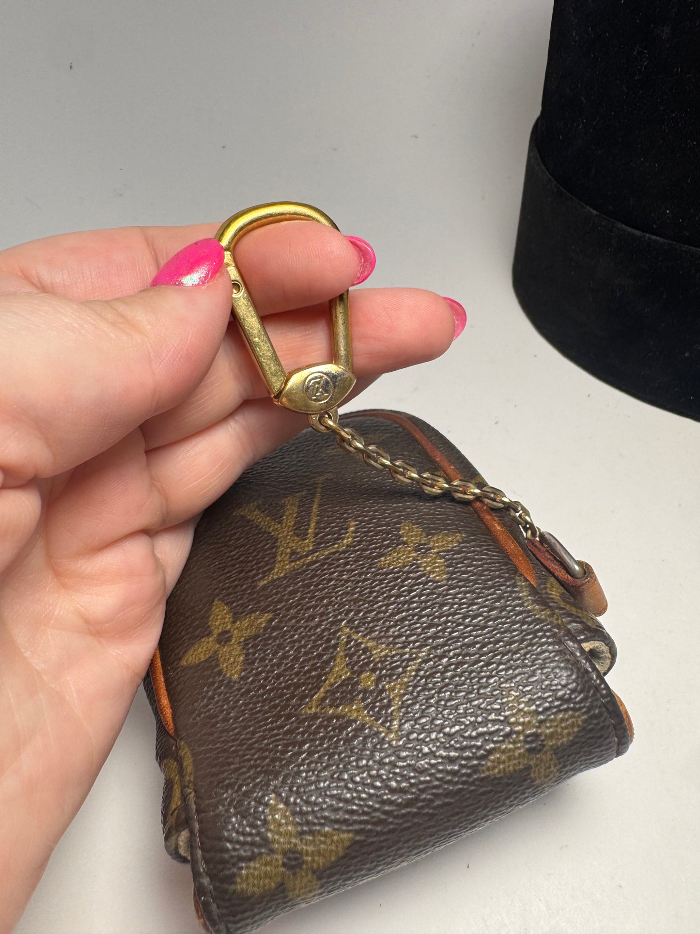 Louis Vuitton Tikal Pouch w/Key Cles Turn Lock Monogram Pouch