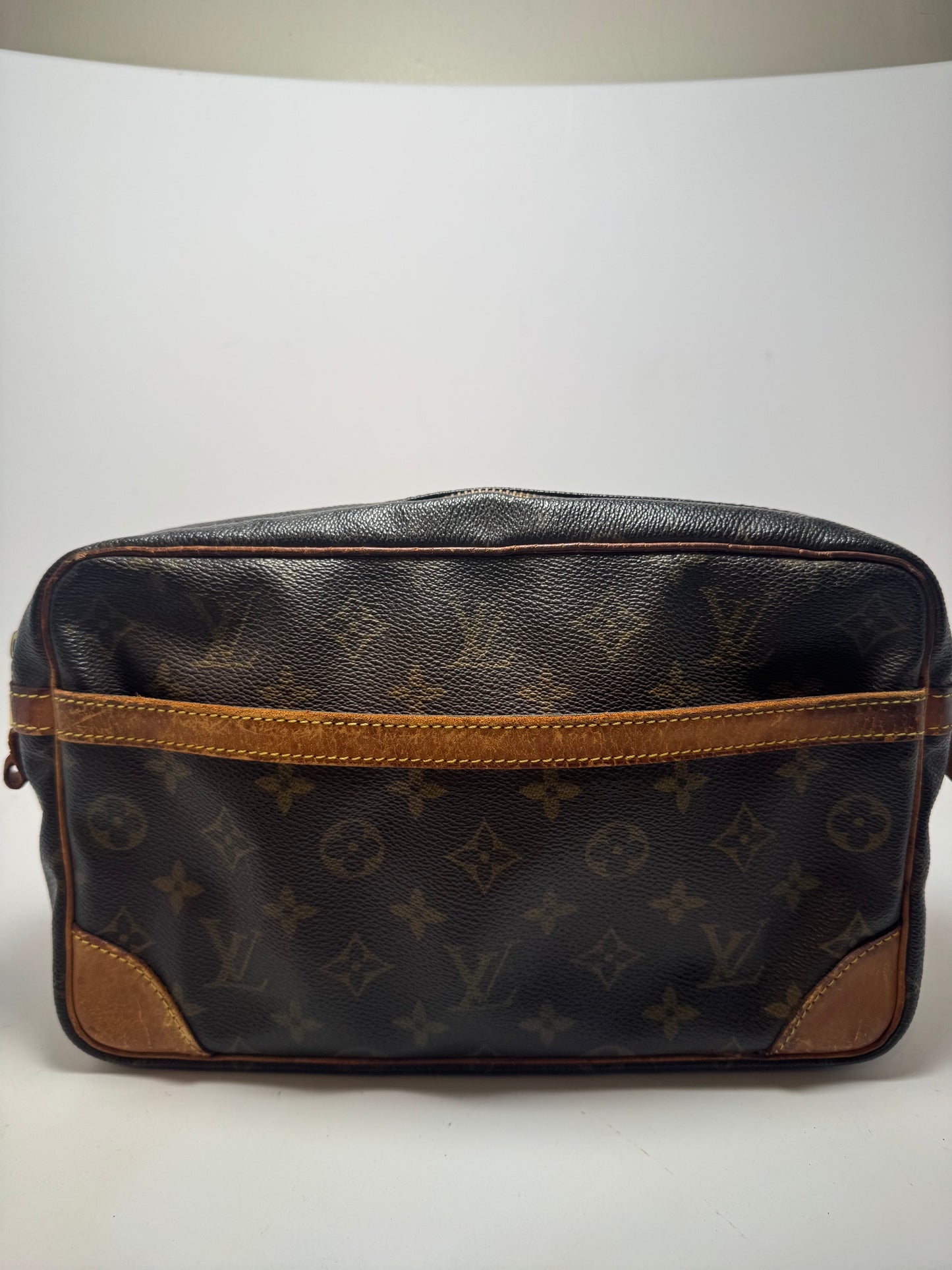Louis Vuitton Compeigne 28 Monogram Clutch