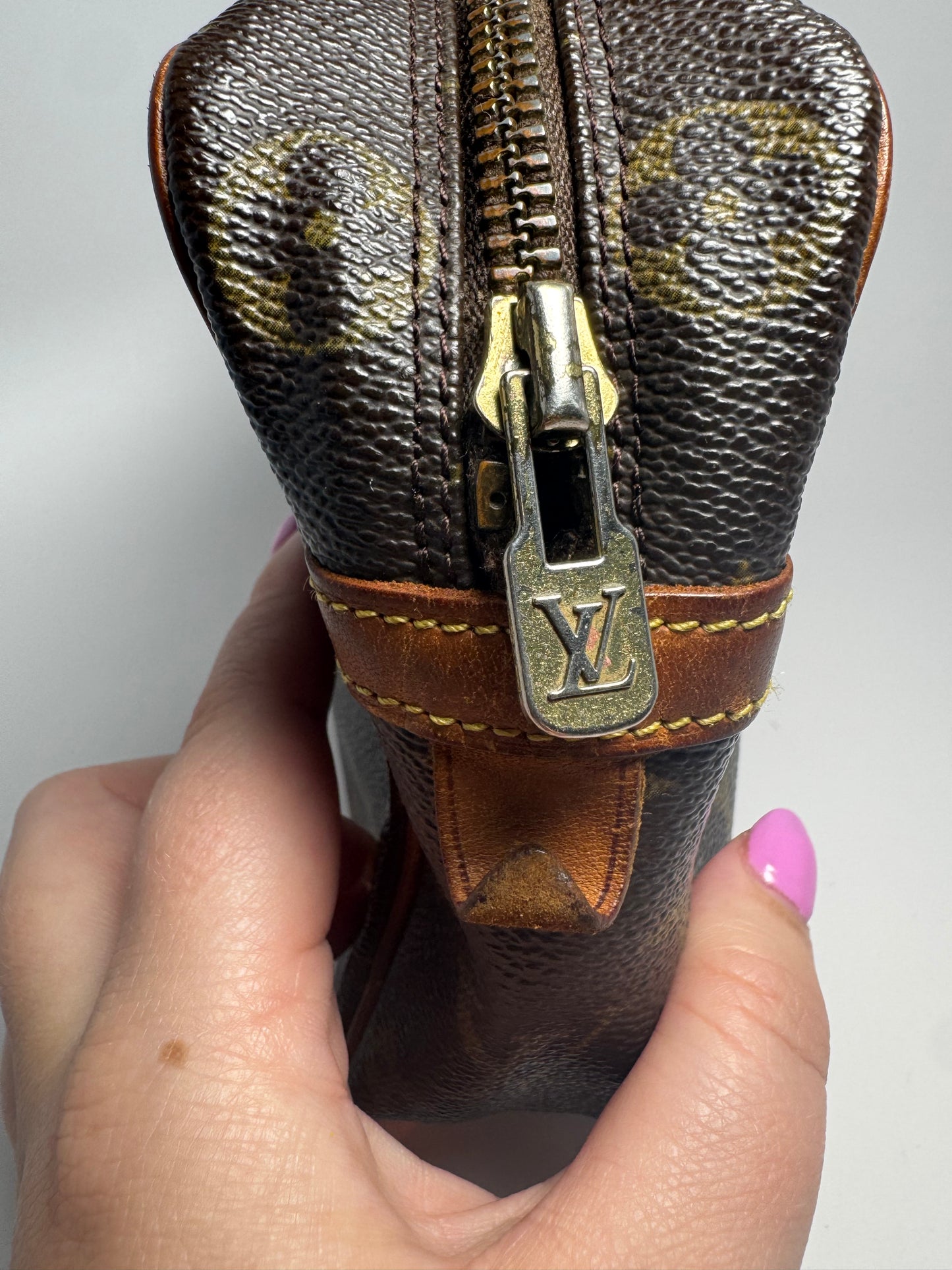Louis Vuitton Compeigne 23 Monogram Toiletry Bag/Clutch