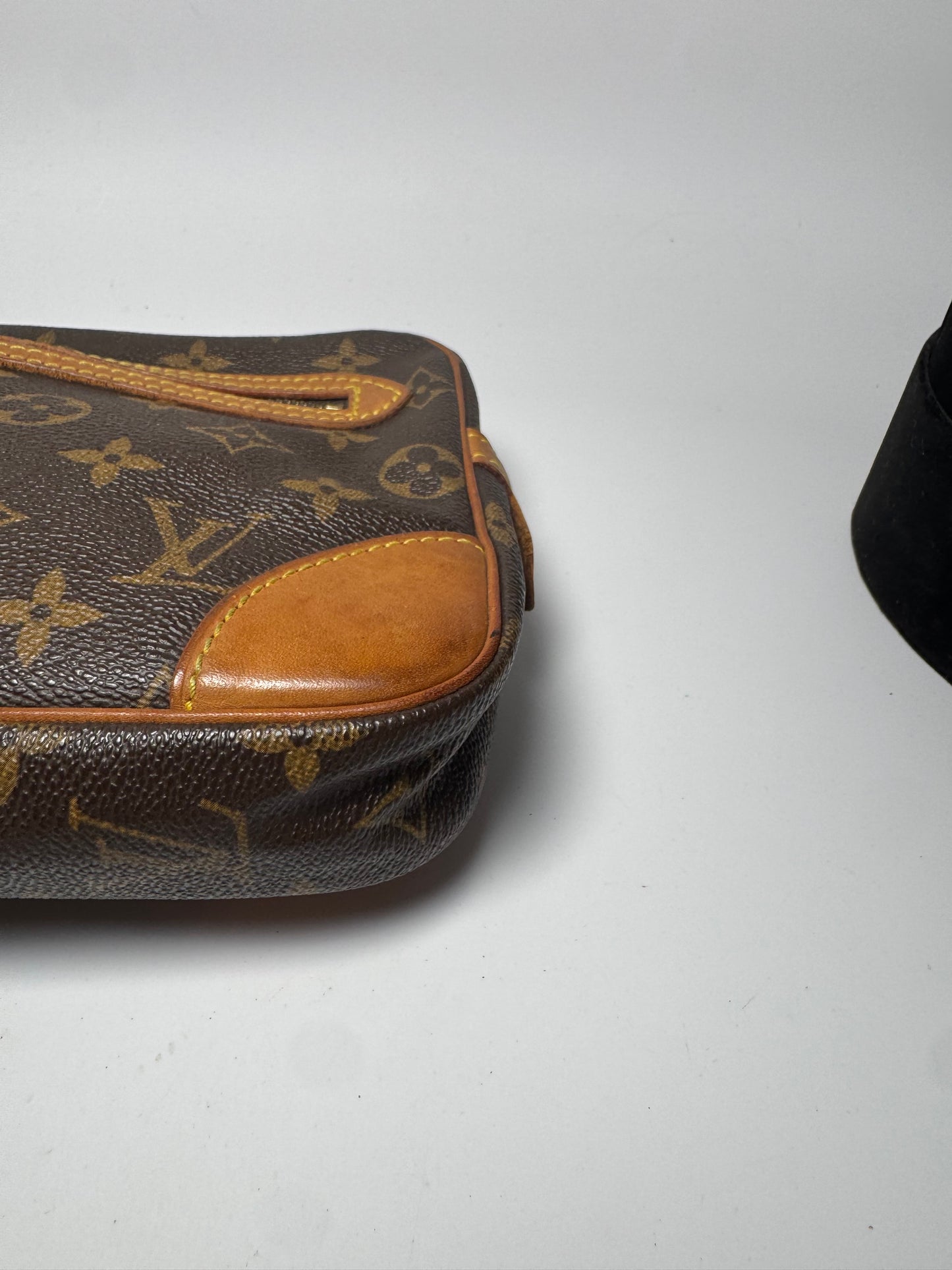 Louis Vuitton Marly Draggone Clutch/Pouch Monogram w/Original Strap Made in France in 1998