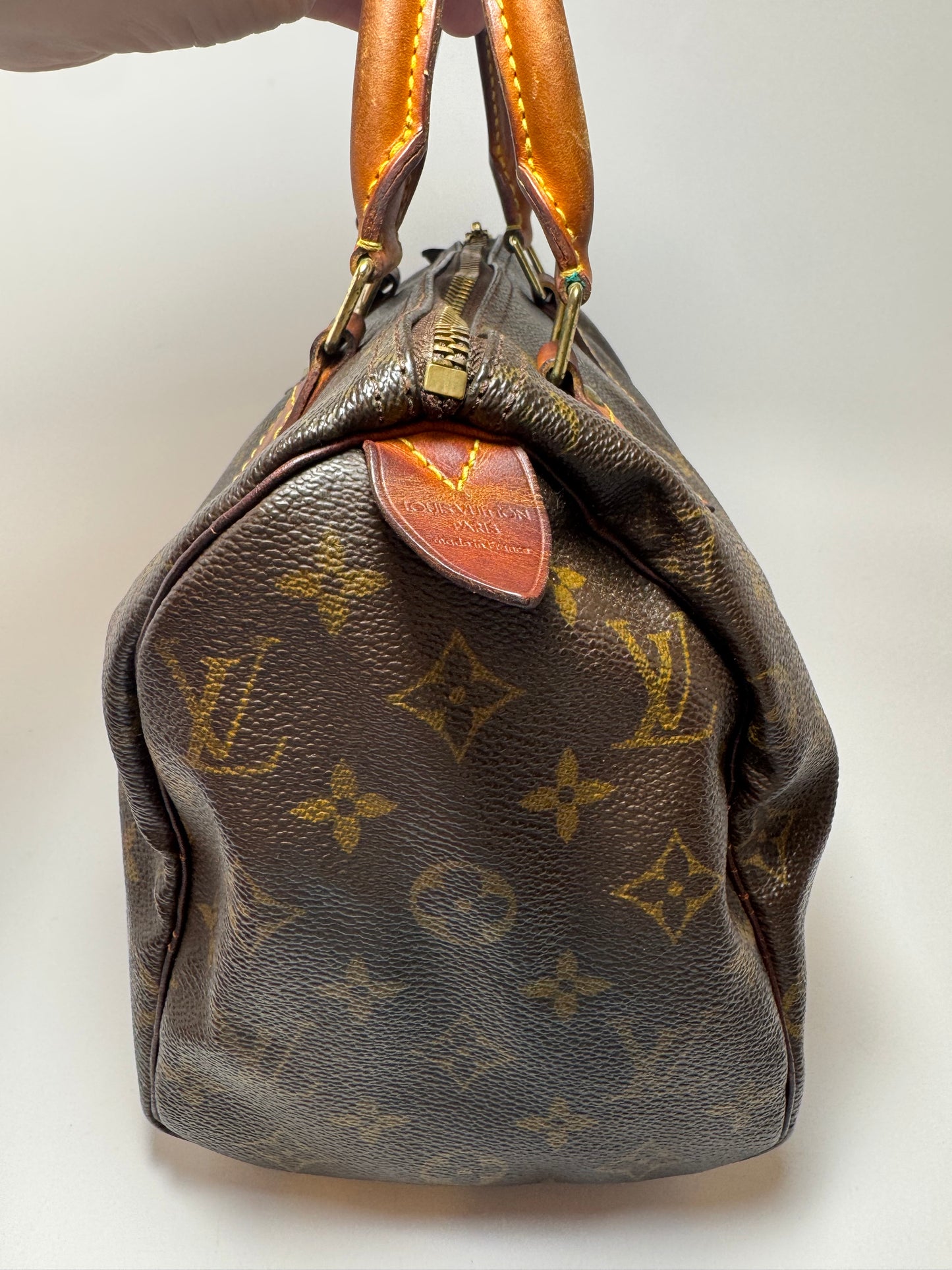 Louis Vuitton Vintage Speedy 25 Monogram Canvas Bag - Made in France (1999)