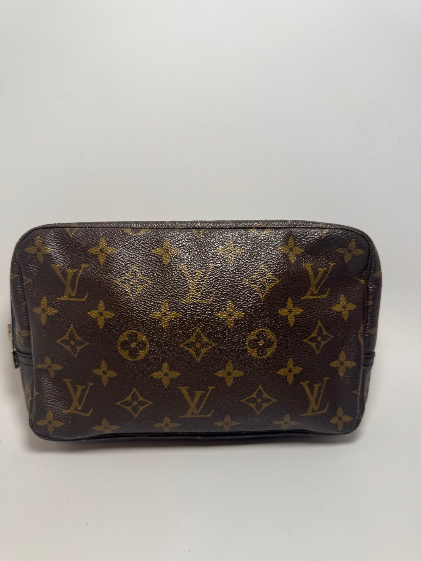 Louis Vuitton Trousse 23 Monogram Toiletry Bag/Makeup Bag